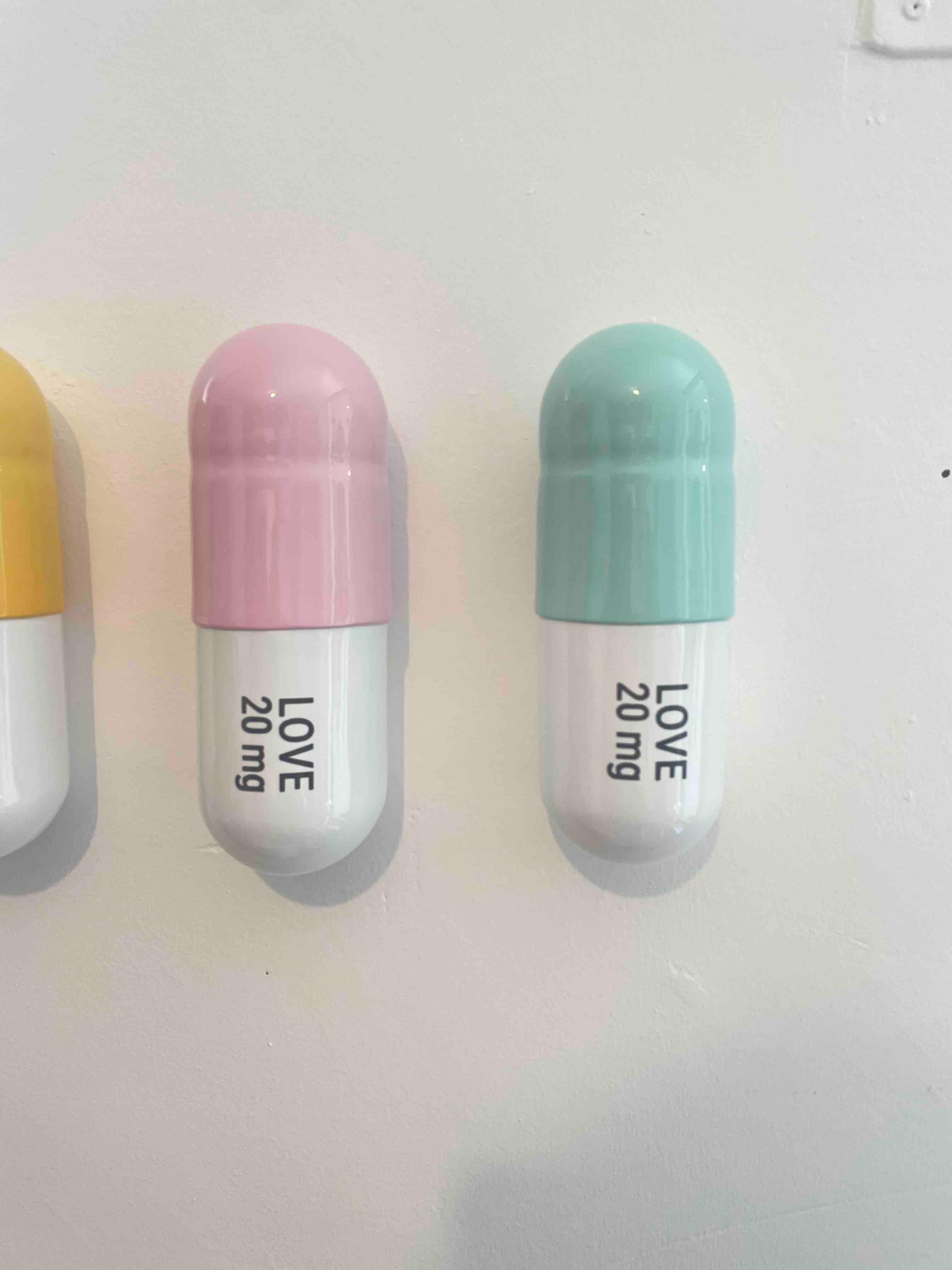 20 MG Love pill Combo (mint green, yellow and light pink) - figurative sculpture - Sculpture by Tal Nehoray