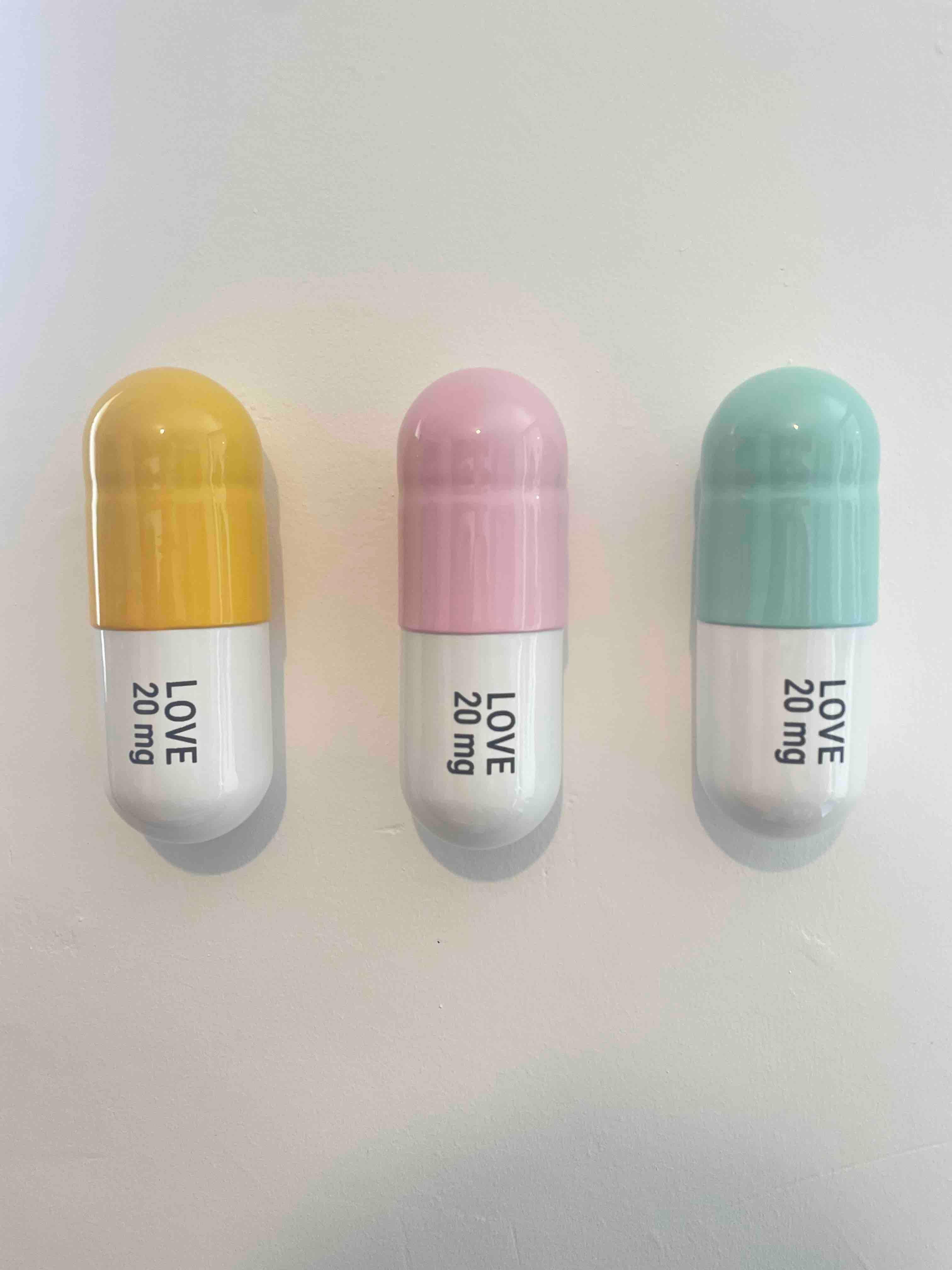 Tal Nehoray Still-Life Sculpture - 20 MG Love pill Combo (mint green, yellow and light pink) - figurative sculpture