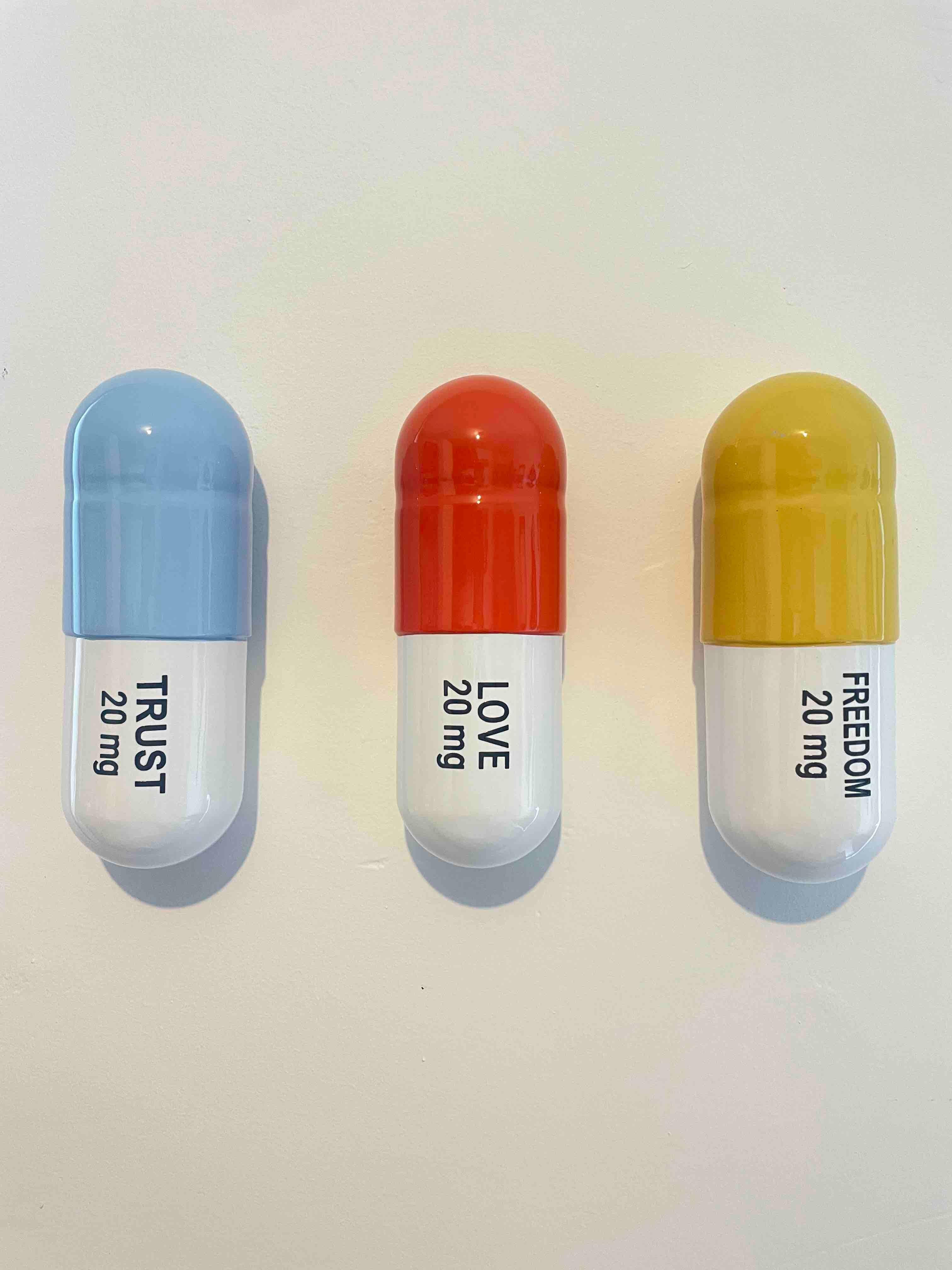 20 MG Trust, Love, Freedom pill Combo (turquoise, orange, yellow) - Sculpture by Tal Nehoray
