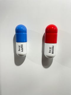 20 ML Happy freedom pill Combo (red, blue, white) - figurative sculpture