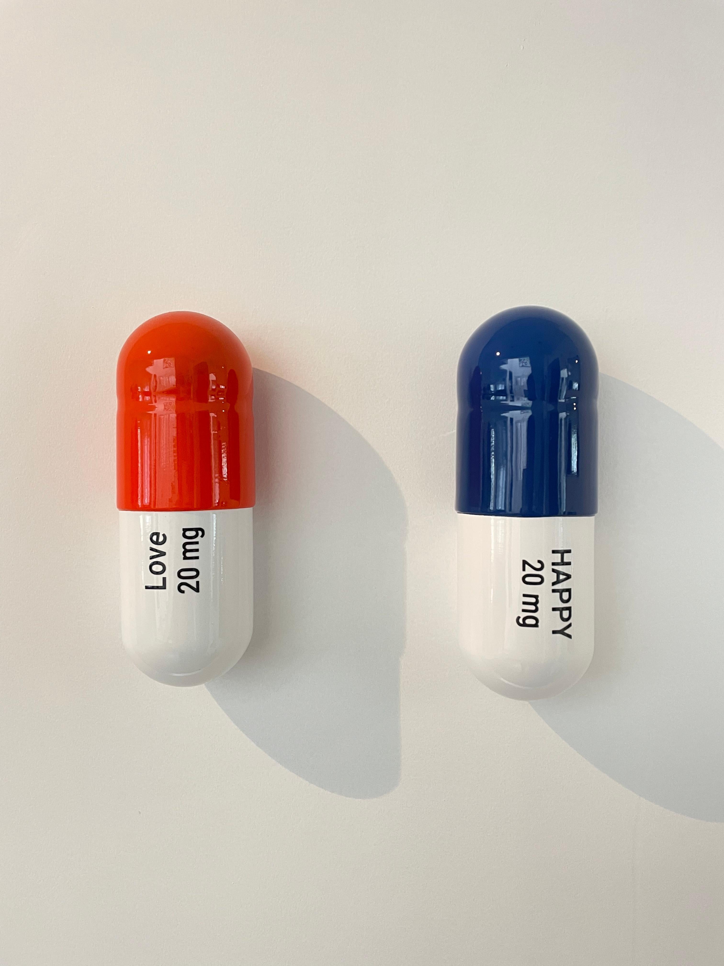 Tal Nehoray Still-Life Sculpture - 20 ML Happy Love pill Combo (navy blue orange white) - figurative sculpture