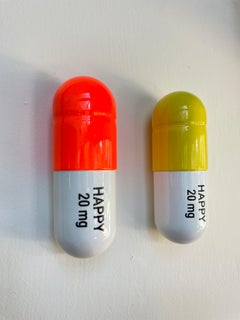 20 ML Happy Love pill Combo (yellow orange white) - figurative sculpture