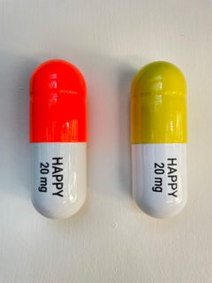 20 ML Happy Love pill Combo (yellow orange white) - figurative sculpture