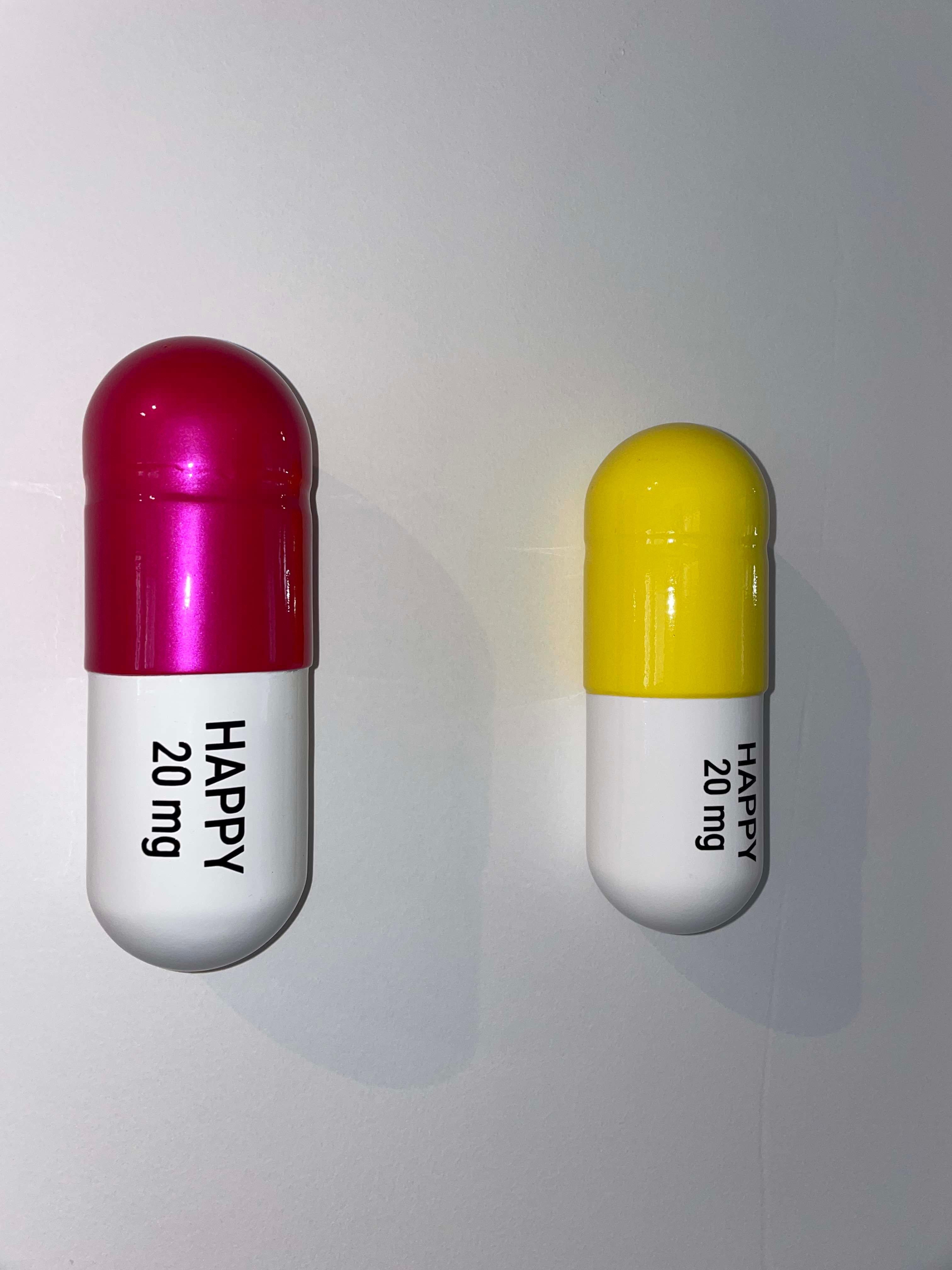 20 ML Happy pill Combo (glossy pink yellow white) - figurative sculpture - Pop Art Sculpture by Tal Nehoray