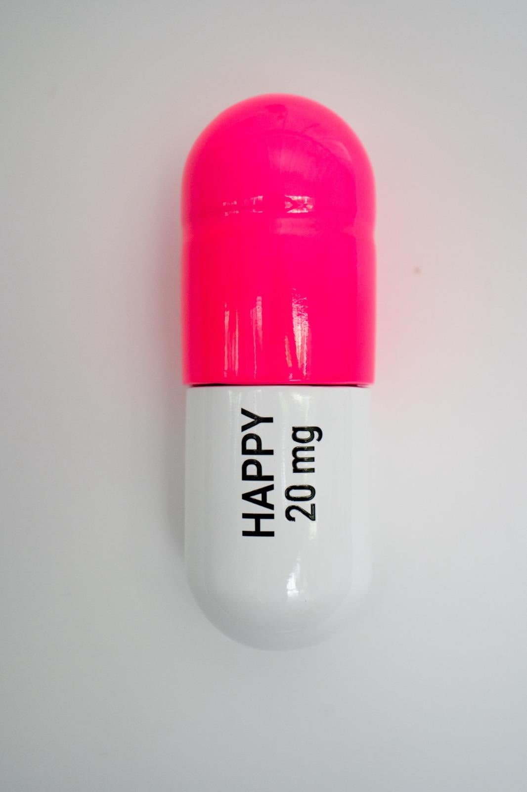 Tal Nehoray Figurative Sculpture - 20 ML Happy pill (white and pink) - figurative sculpture