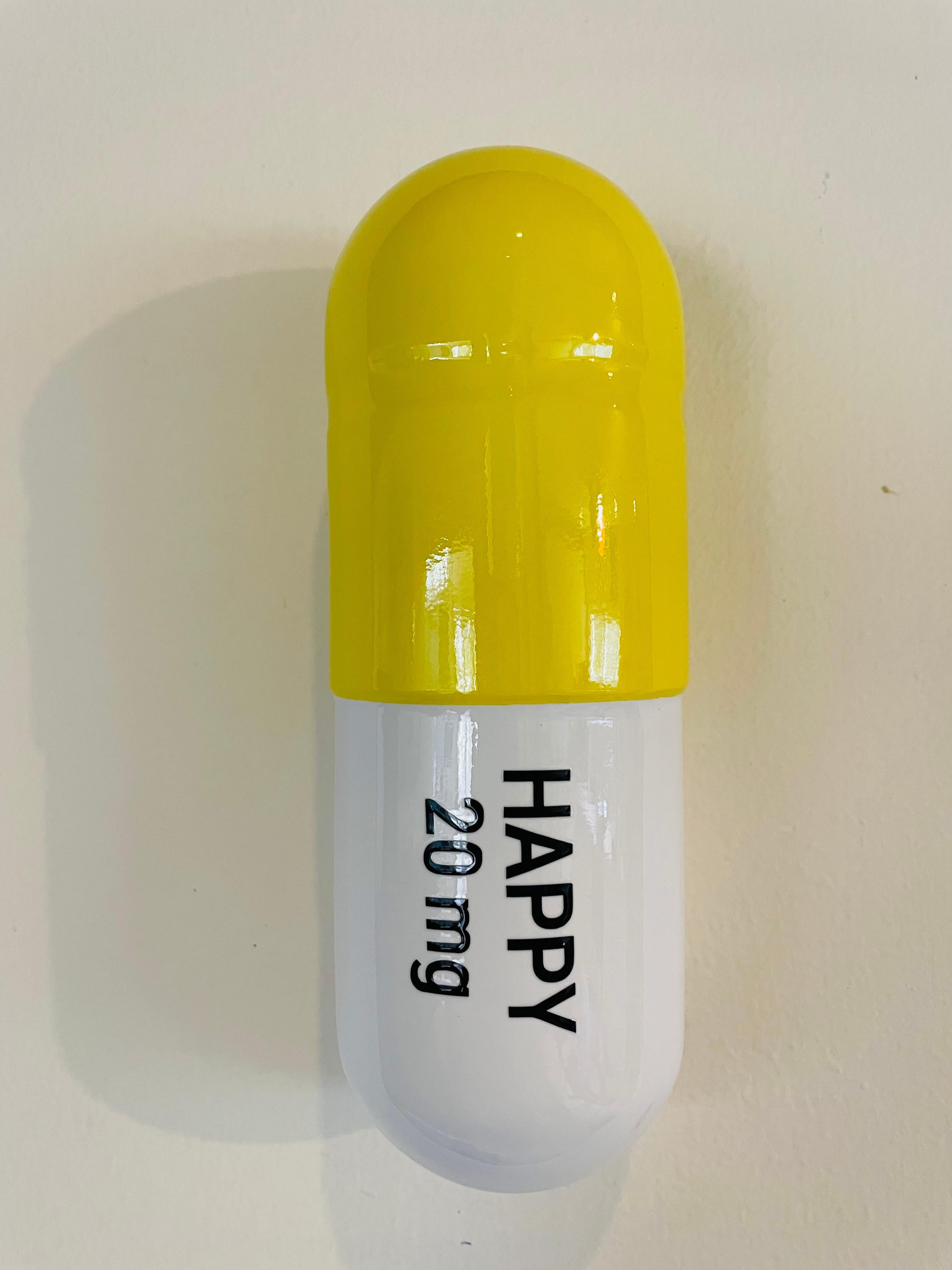 Tal Nehoray Still-Life Sculpture - 20 ML Happy pill (white and yellow) - figurative sculpture
