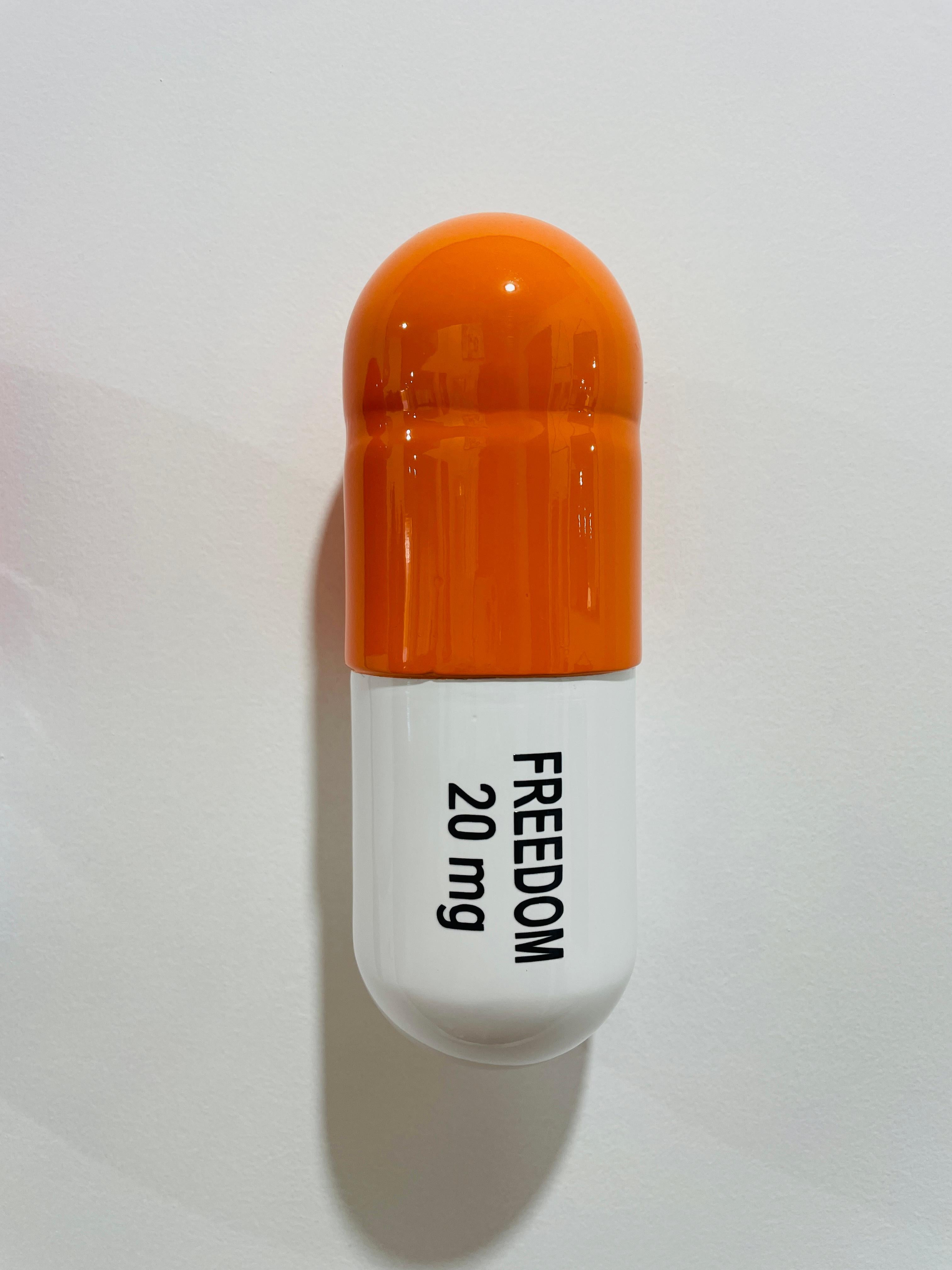 20 MG Hope Freedom pill Combo (red, orange, white) - figurative sculpture - Pop Art Sculpture by Tal Nehoray