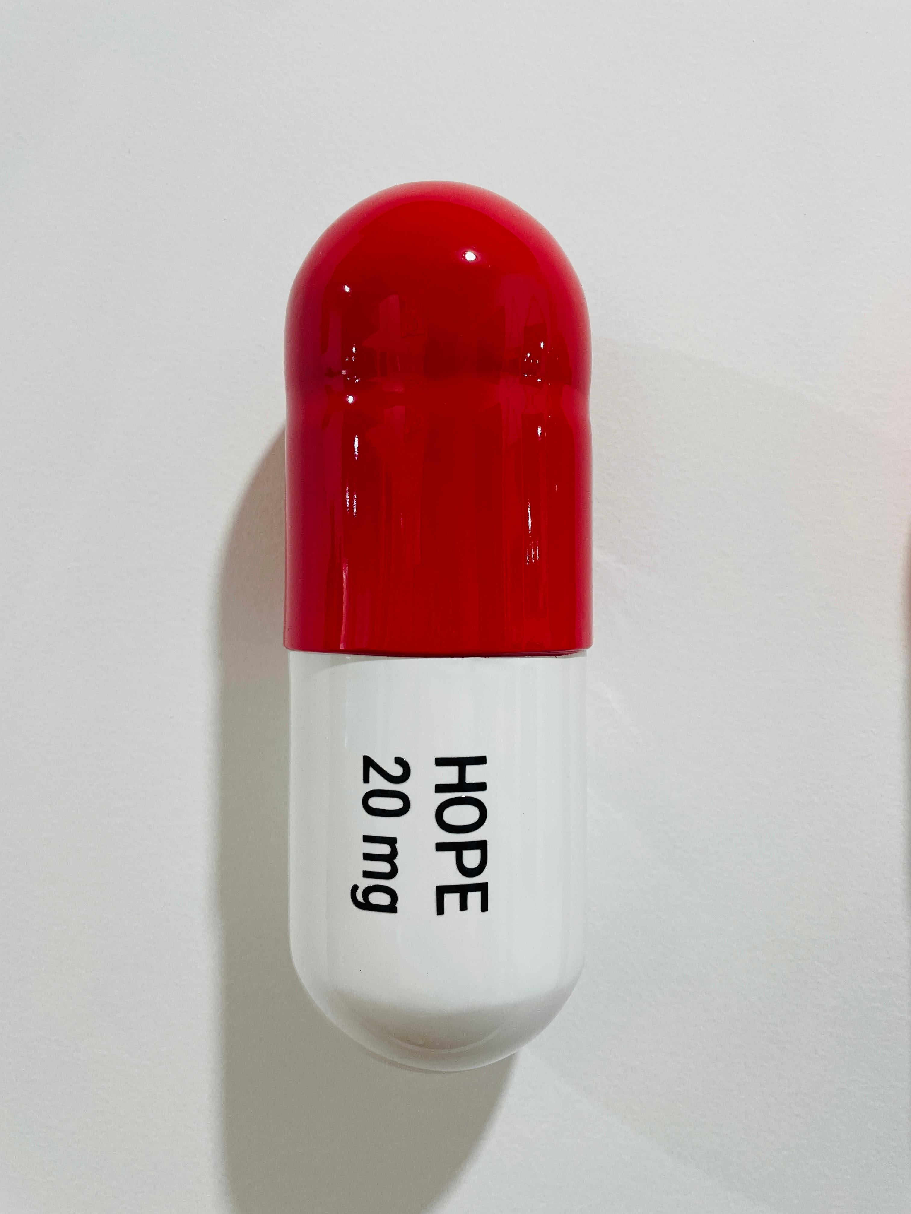 20 MG Hope Freedom pill Combo (red, orange, white) - figurative sculpture - Gray Still-Life Sculpture by Tal Nehoray