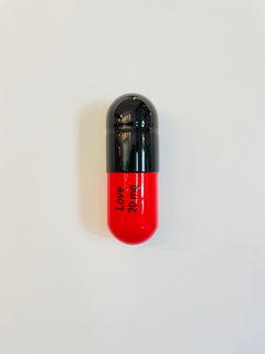 20 ML Love pill (black and red) - figurative pop sculpture