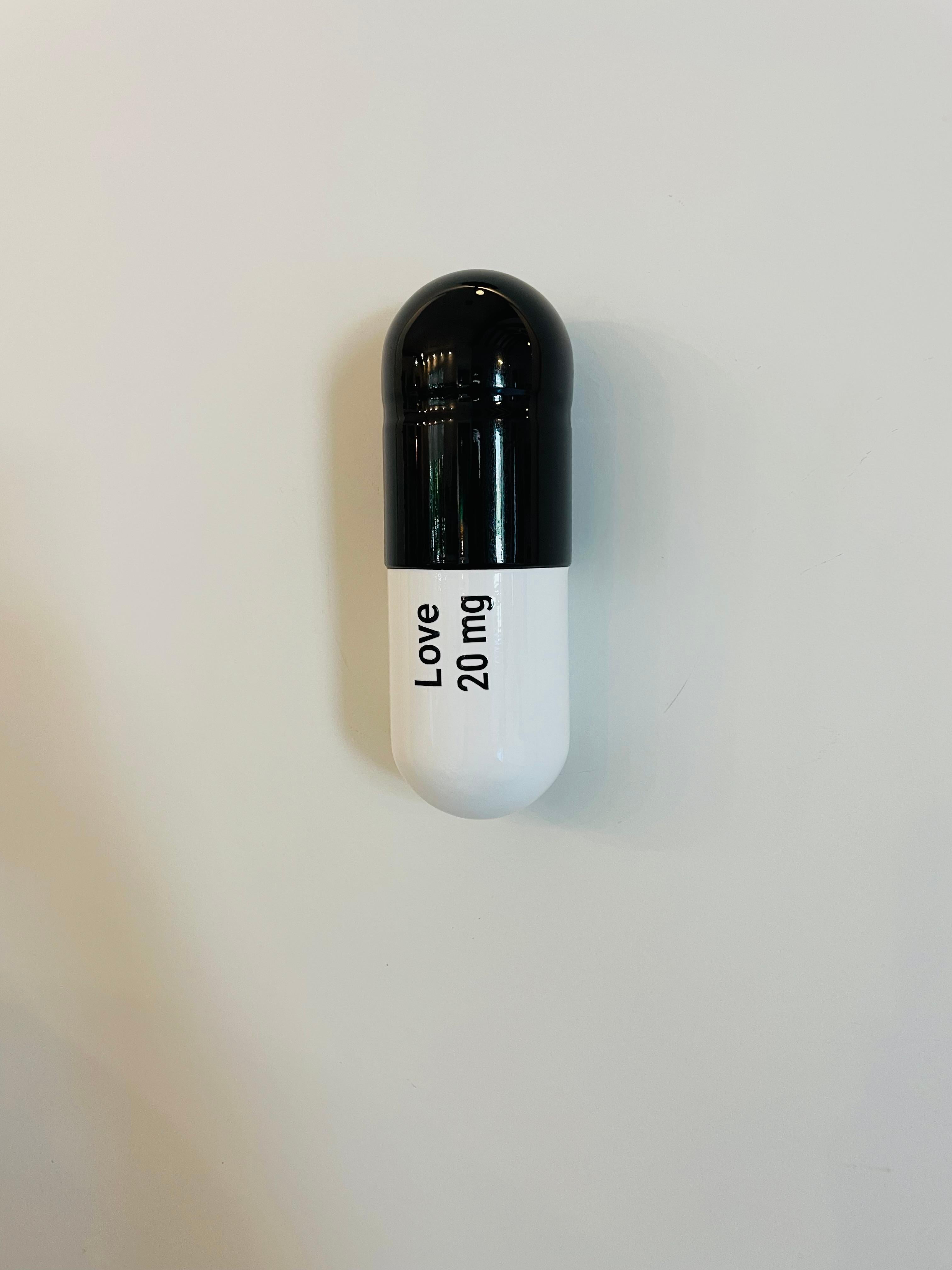 20 ML Love pill (black and white) - figurative pop sculpture - Sculpture by Tal Nehoray