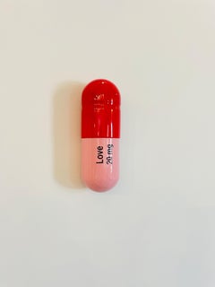 20 ML Love pill (pink and red) - figurative pop sculpture