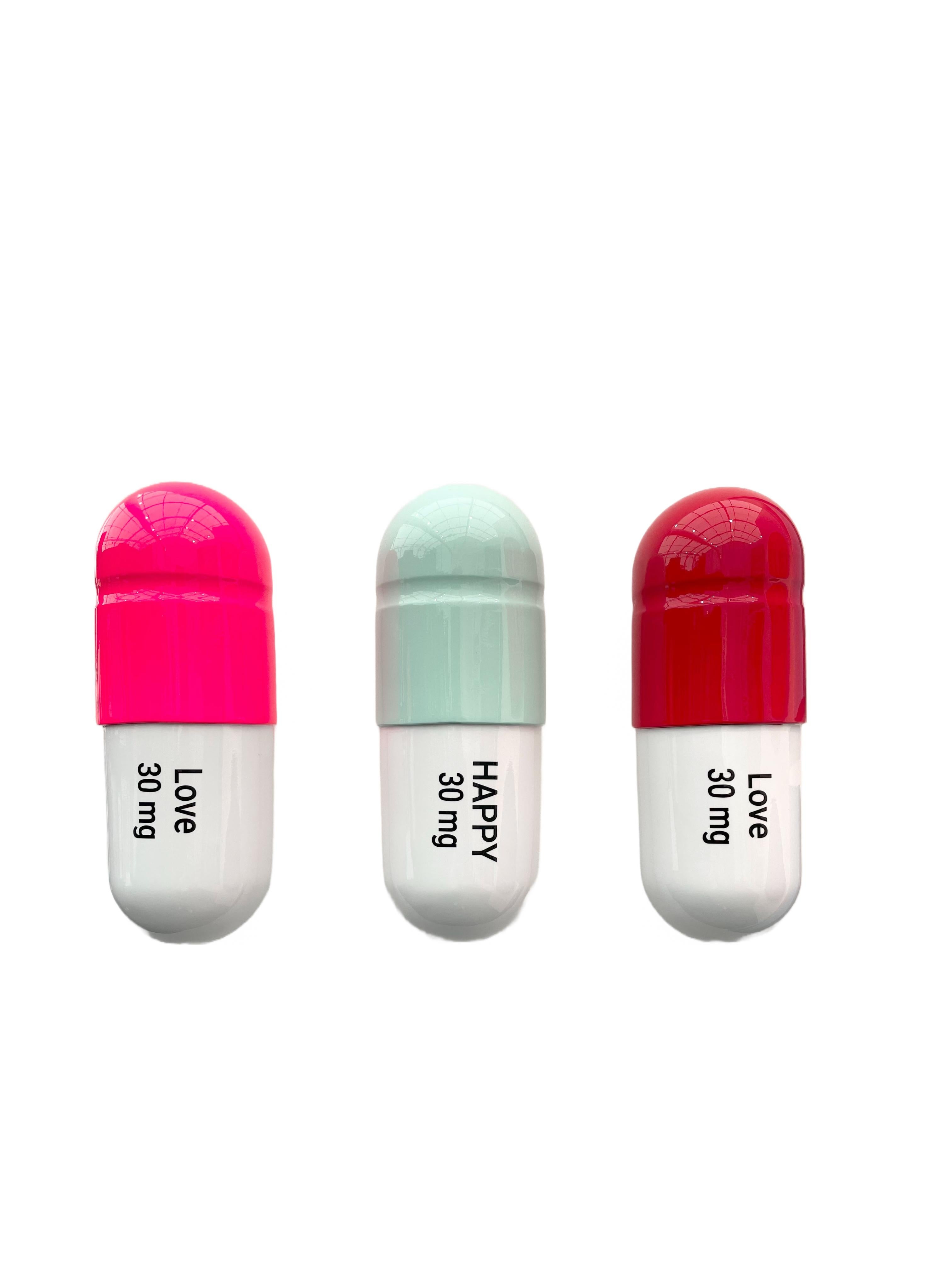 30 ML Happy Love pill Combo (Mint green, pink, red) - figurative sculpture - Pop Art Sculpture by Tal Nehoray