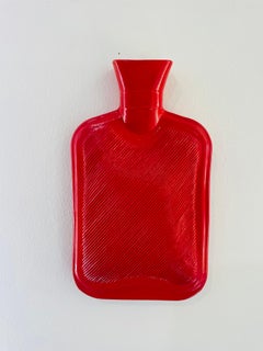Bolsa de agua caliente (roja) escultura cerámica - escultura figurativa