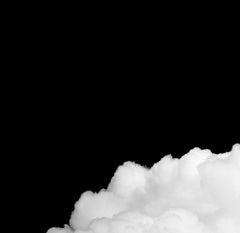 „Black Clouds II“ (2024) von Tal Paz-Fridman, limitierter Fotodruck, 30 x 20 Zoll