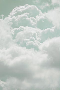 « Clouds #7 » (2024) par Tal Paz-Fridman, tirage photo limité, 18 x 12 pouces