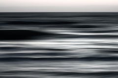 „The Uniqueness of Waves XLI“ (2024) von Tal Paz-Fridman, Fotodruck, 36 x 24 in