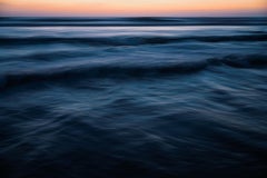 "L'unicità delle onde XXXV" (2024) Di Tal Paz-Fridman, Stampa, 30 x 20 pollici