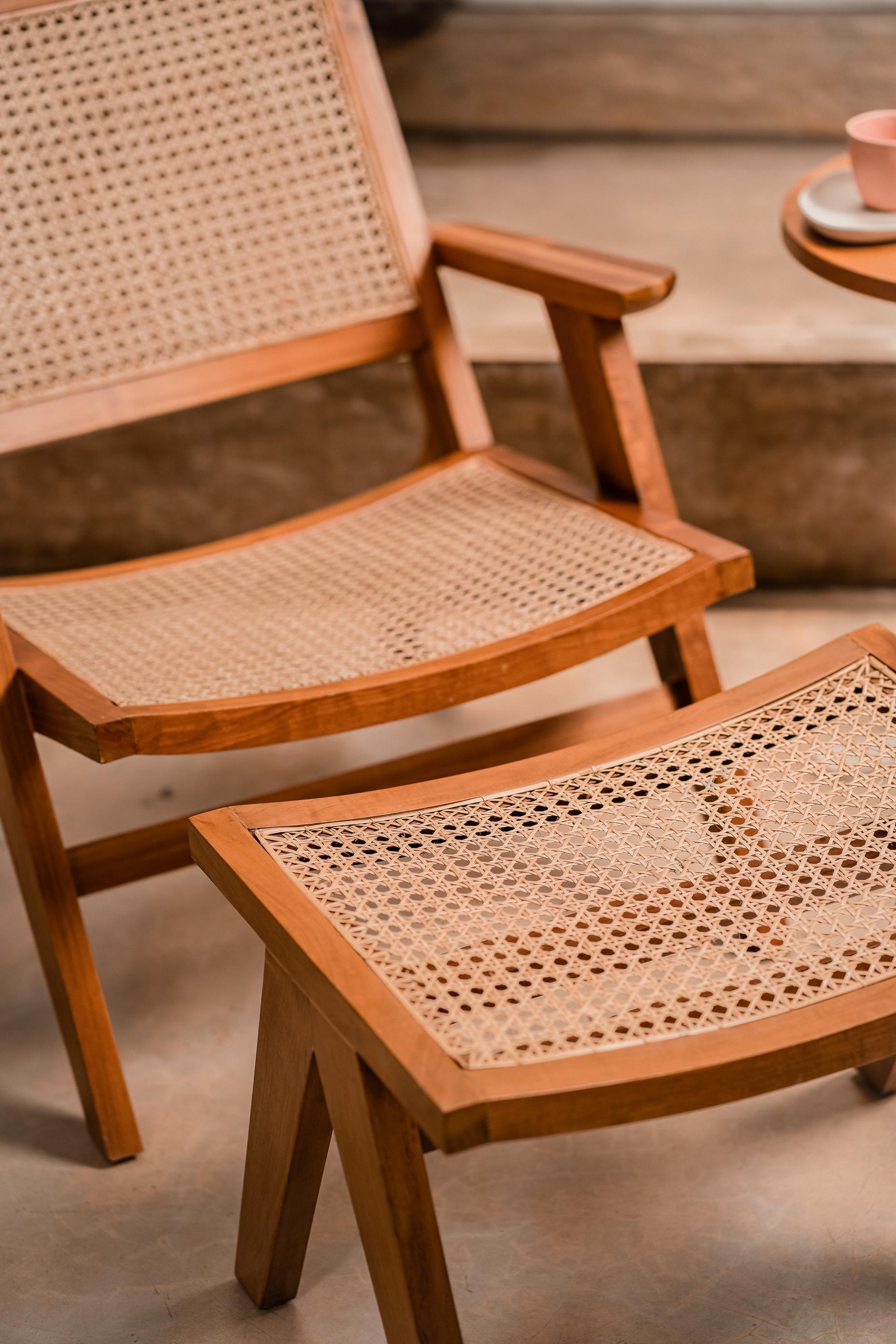 Vimini Poltrona Talalla - design moderno di metà secolo, teak massiccio e rattan in vendita