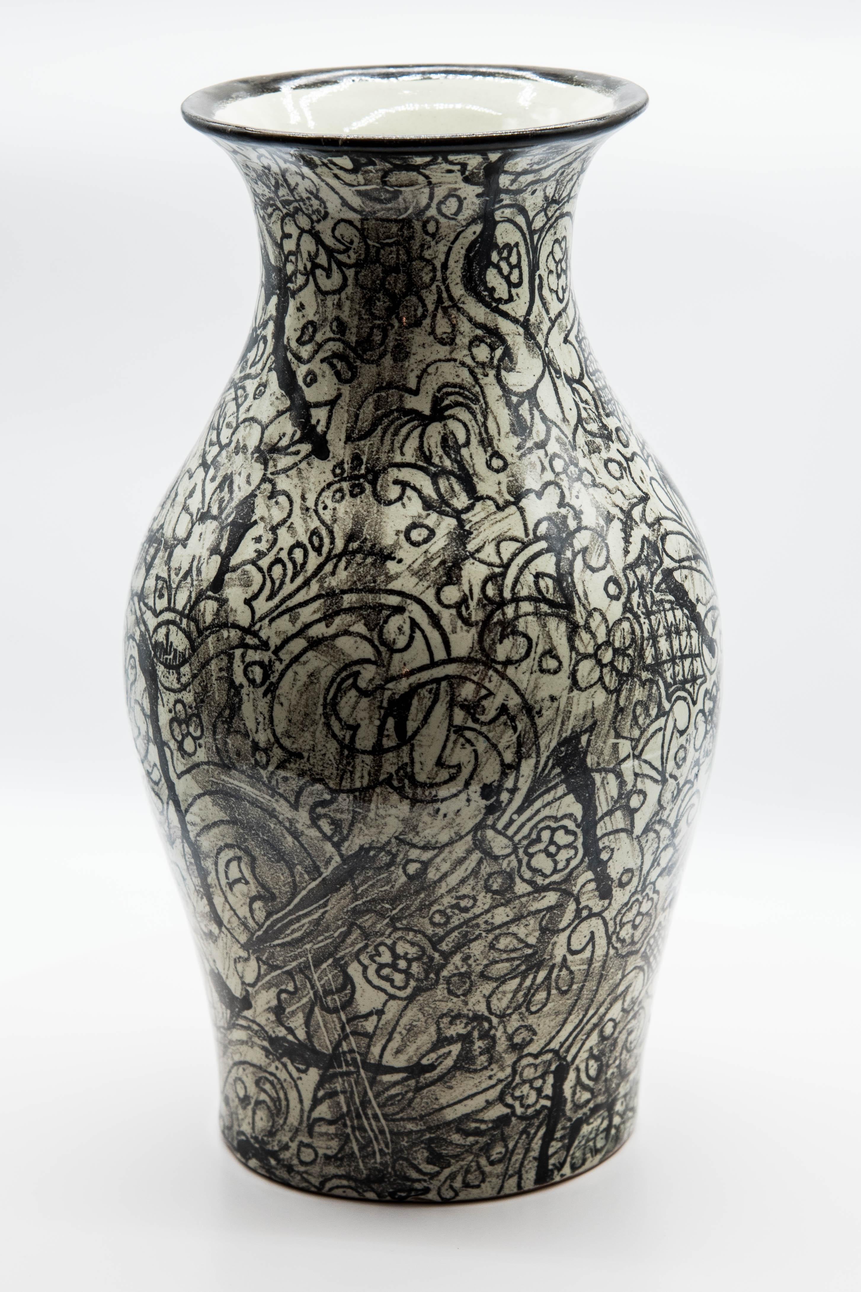 Talavera-Vase, Volkskunstgefäß, mexikanische Keramik, Schwarz-Weiß-Modern (Handgefertigt) im Angebot
