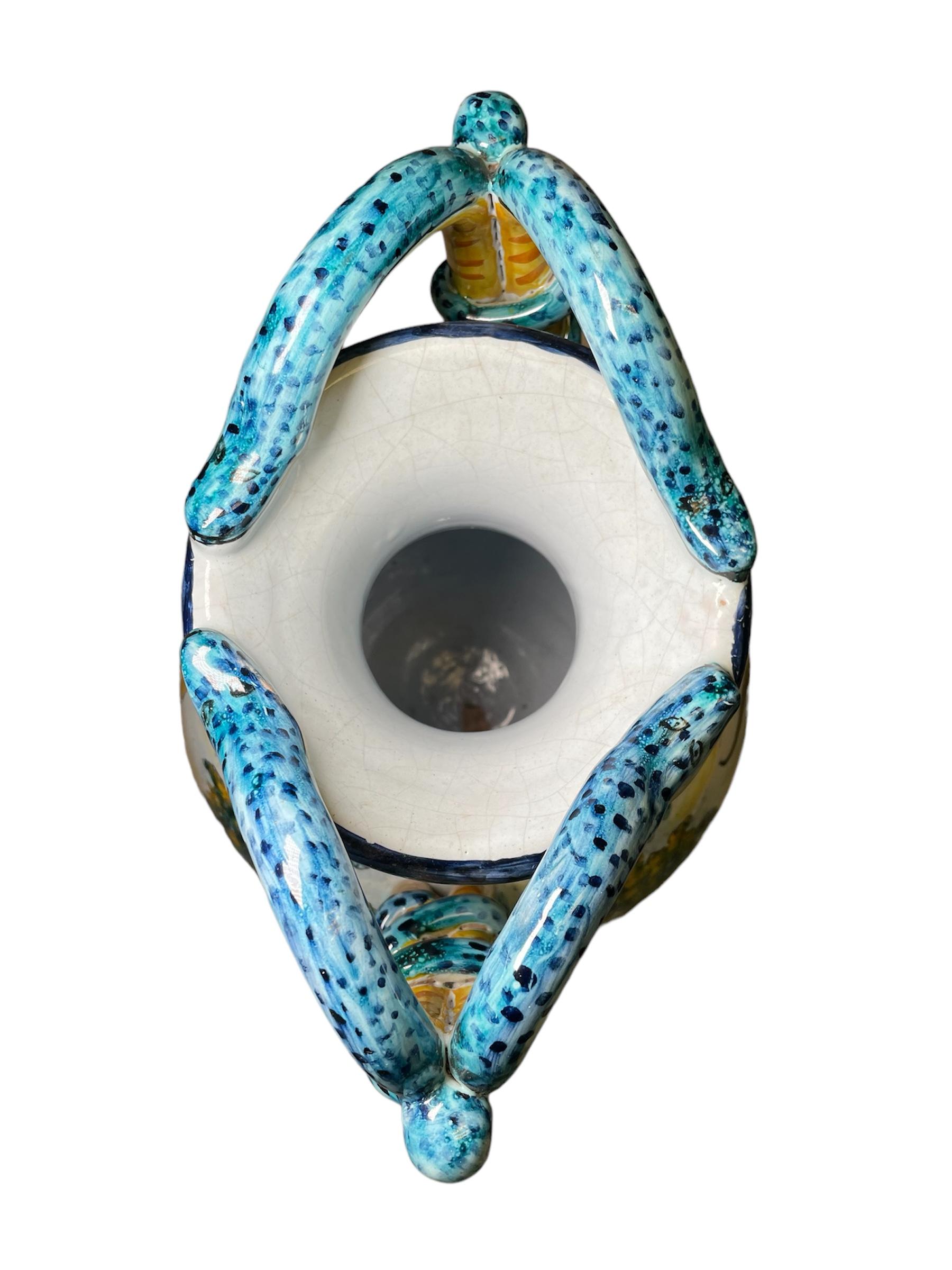 Vaso ad anfora/innesto in maiolica di Talavera dipinto a mano In condizioni buone in vendita a Guaynabo, PR