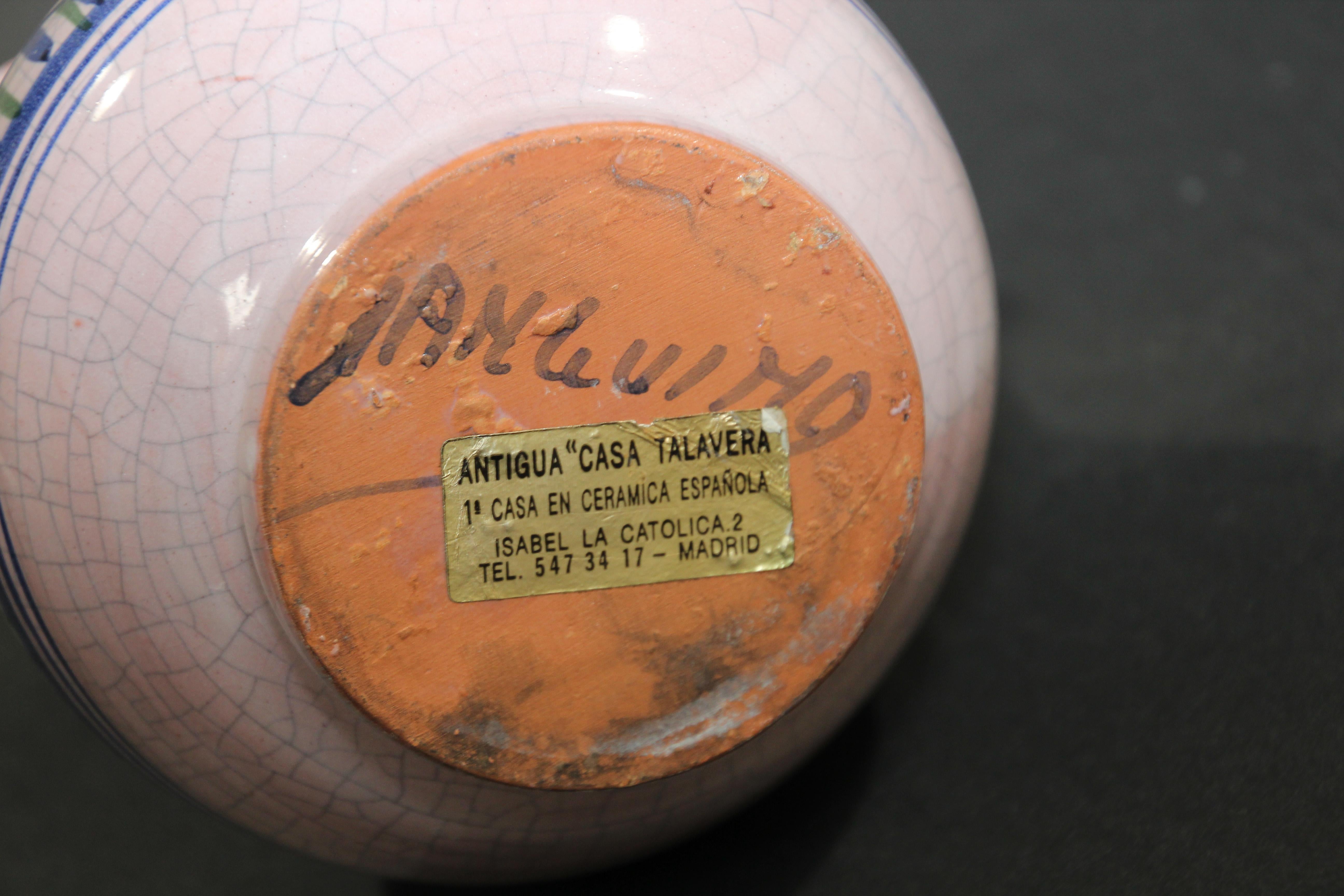 Talavera Krug aus glasierter Keramik, handgefertigt in Spanien im Angebot 1