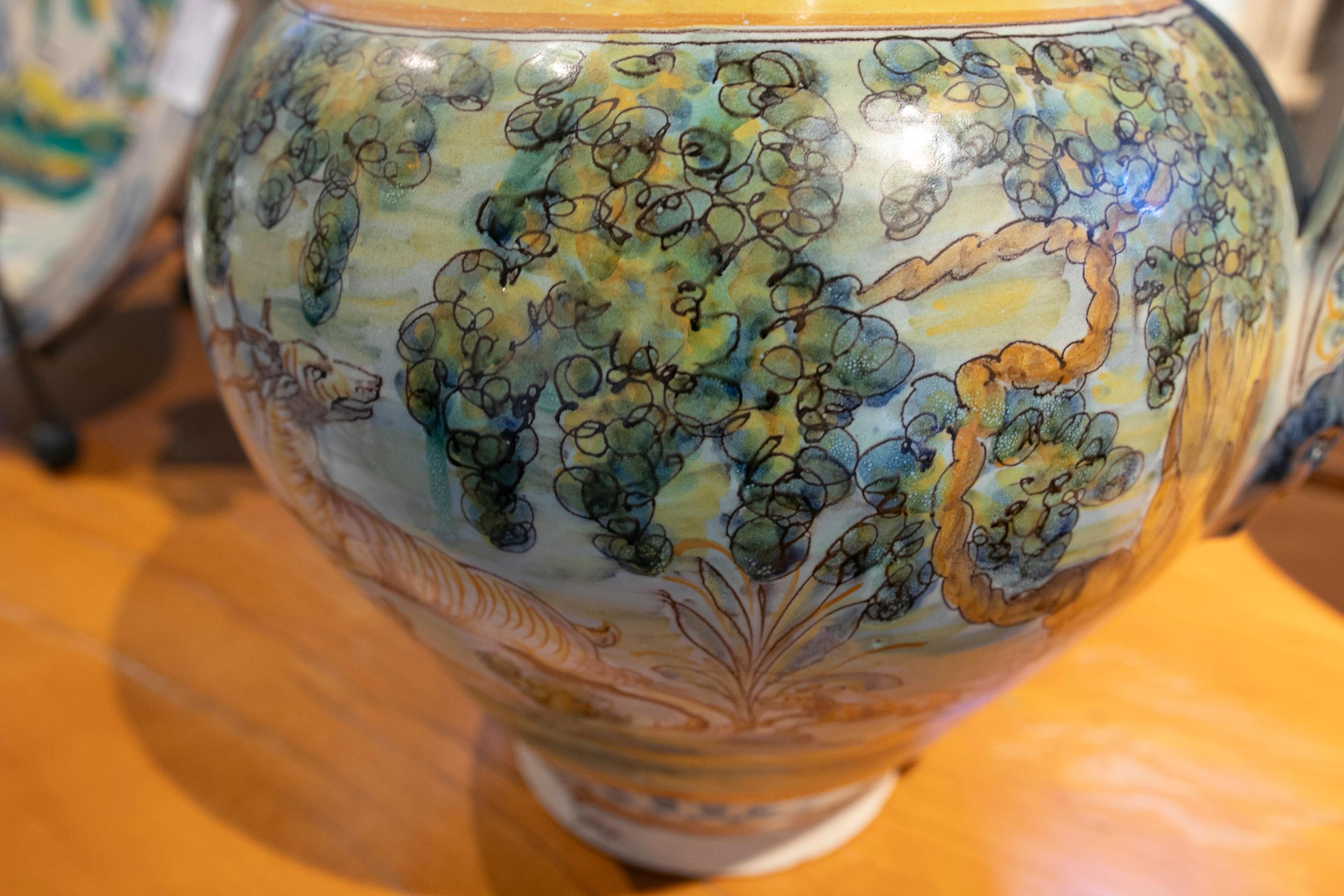 Talavera-Vase mit handbemalten, glasierten Henkeln im Angebot 12