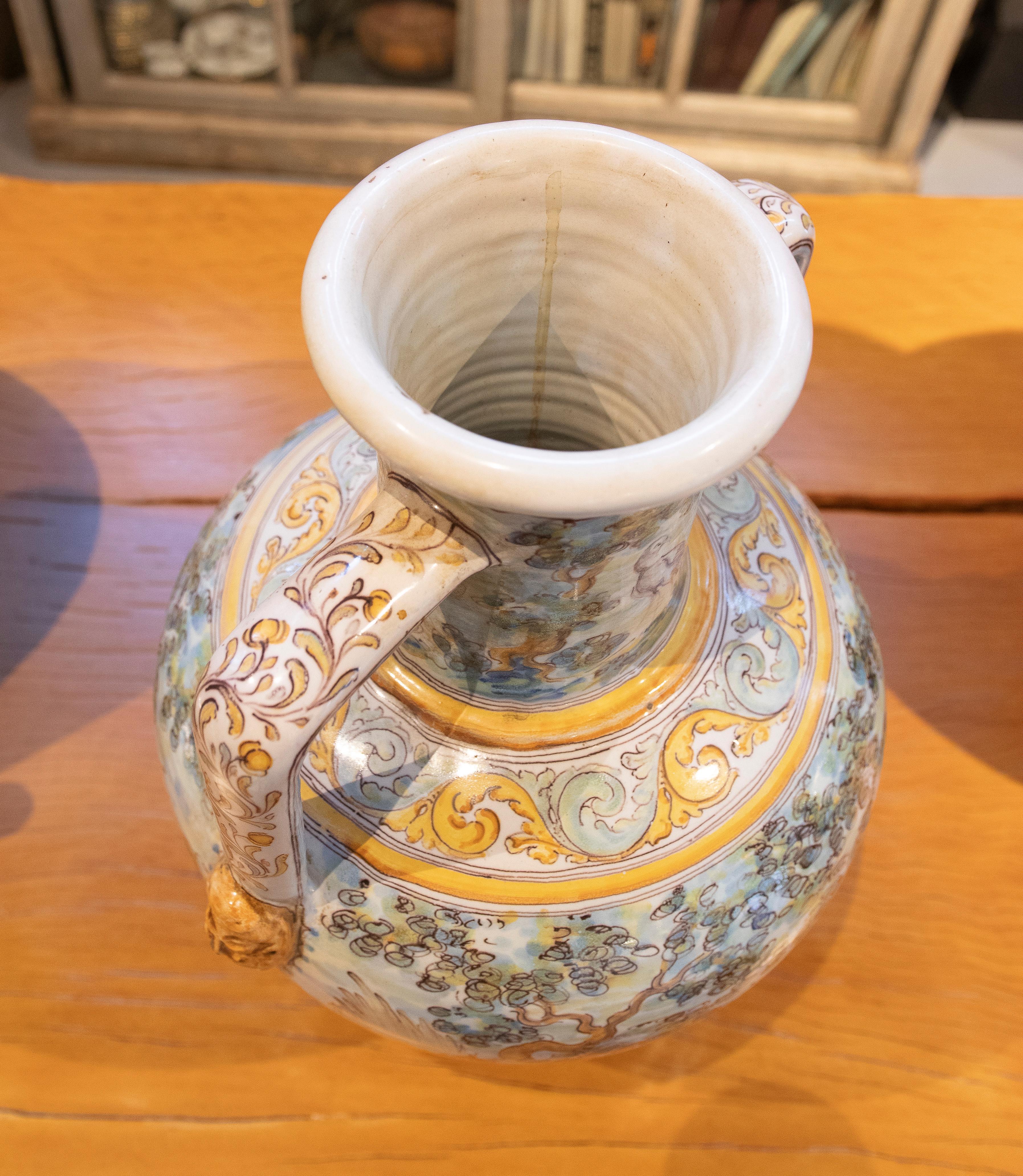 Talavera-Vase mit handbemalten, glasierten Henkeln im Angebot 13