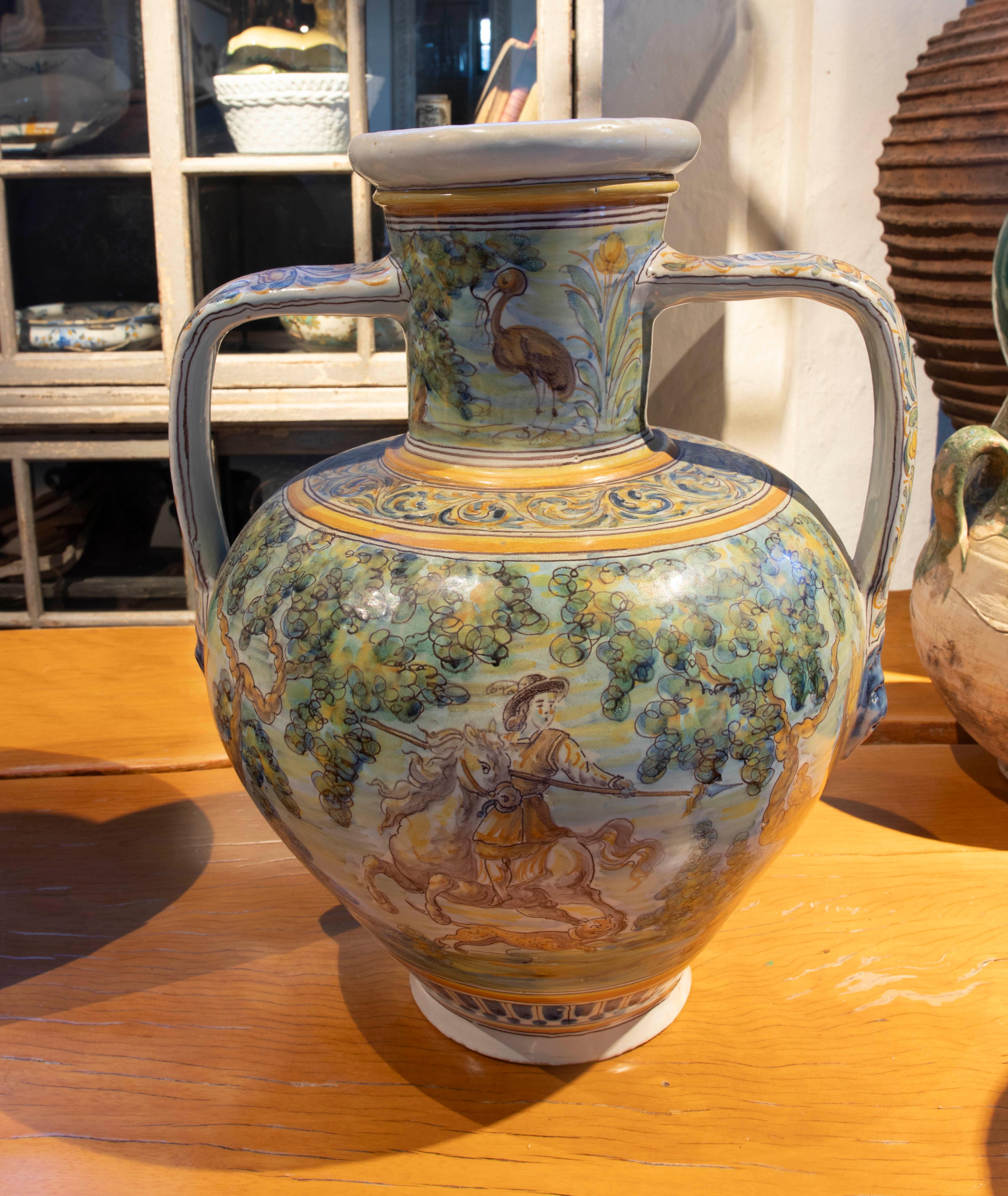 Talavera-Vase mit handbemalten, glasierten Henkeln (19. Jahrhundert) im Angebot