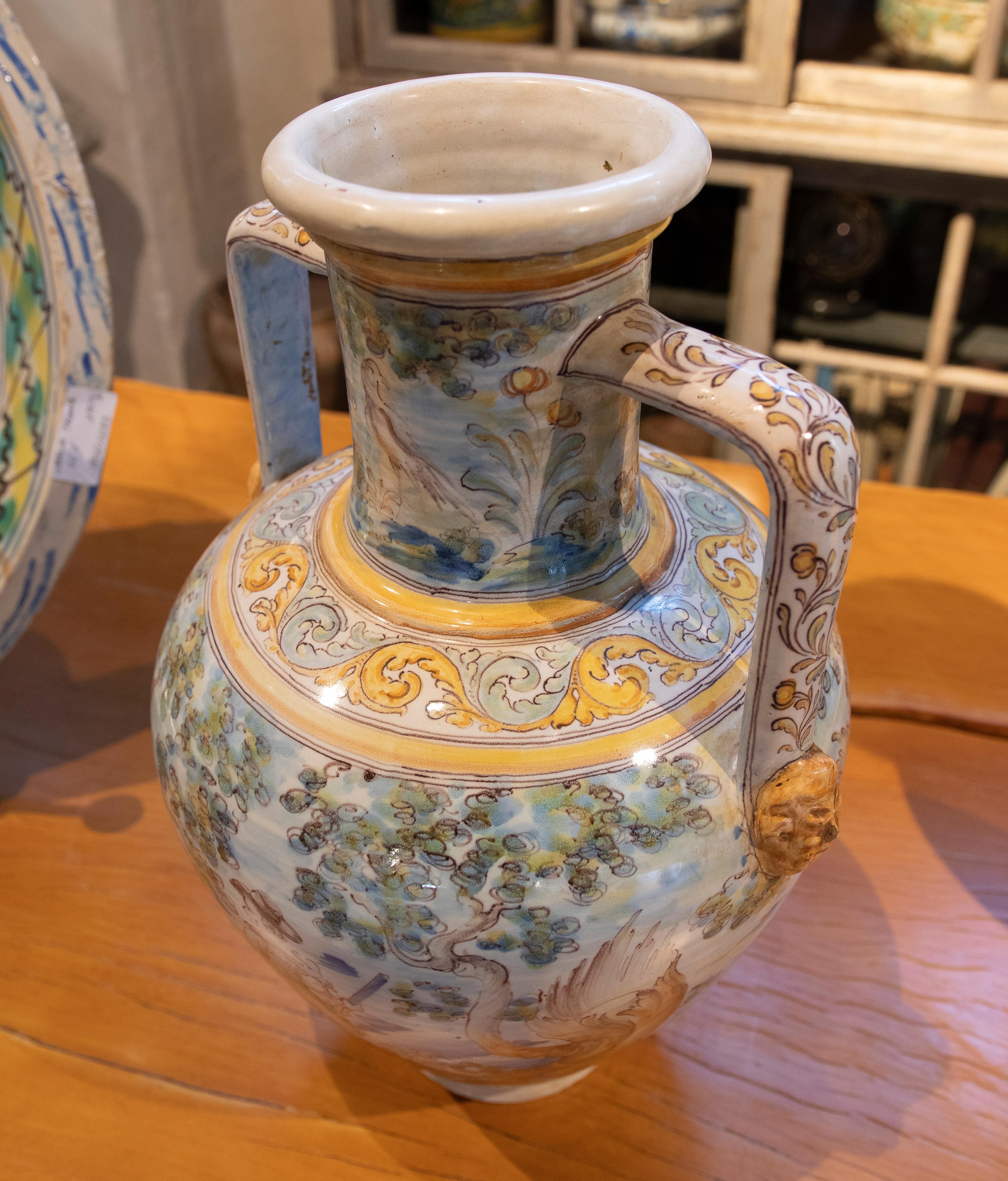 Talavera-Vase mit handbemalten, glasierten Henkeln (Keramik) im Angebot