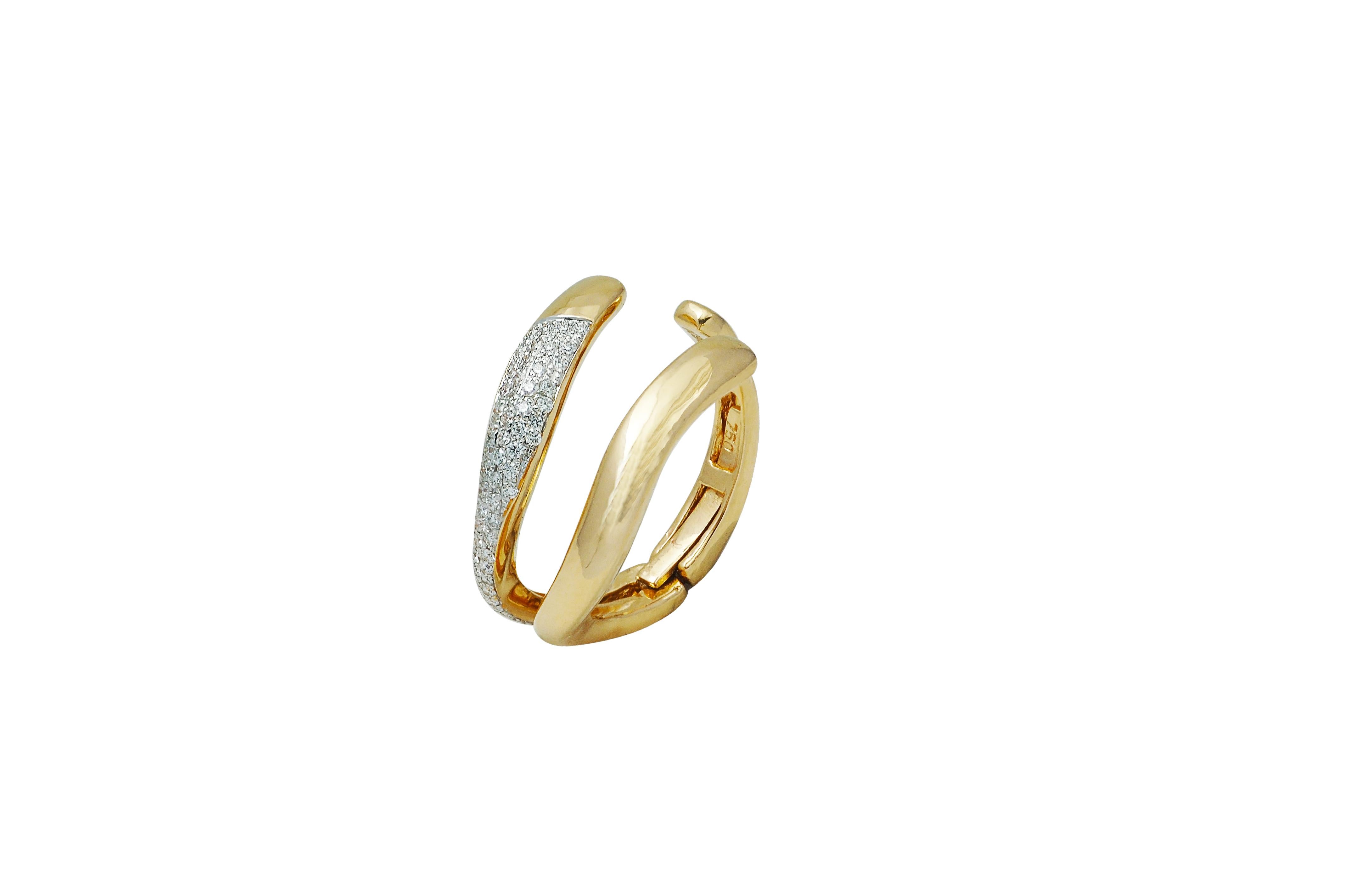 Talay Flow Duo Diamond Pave Ear cuff in 18K Gold

Width: 1.1 cm
Length: 2.1 cm

Talay explores the sea’s ephemeral character and rightfully captures the essence of the sea. From the colorful ocean floor to the crashing waves, the collection embodies