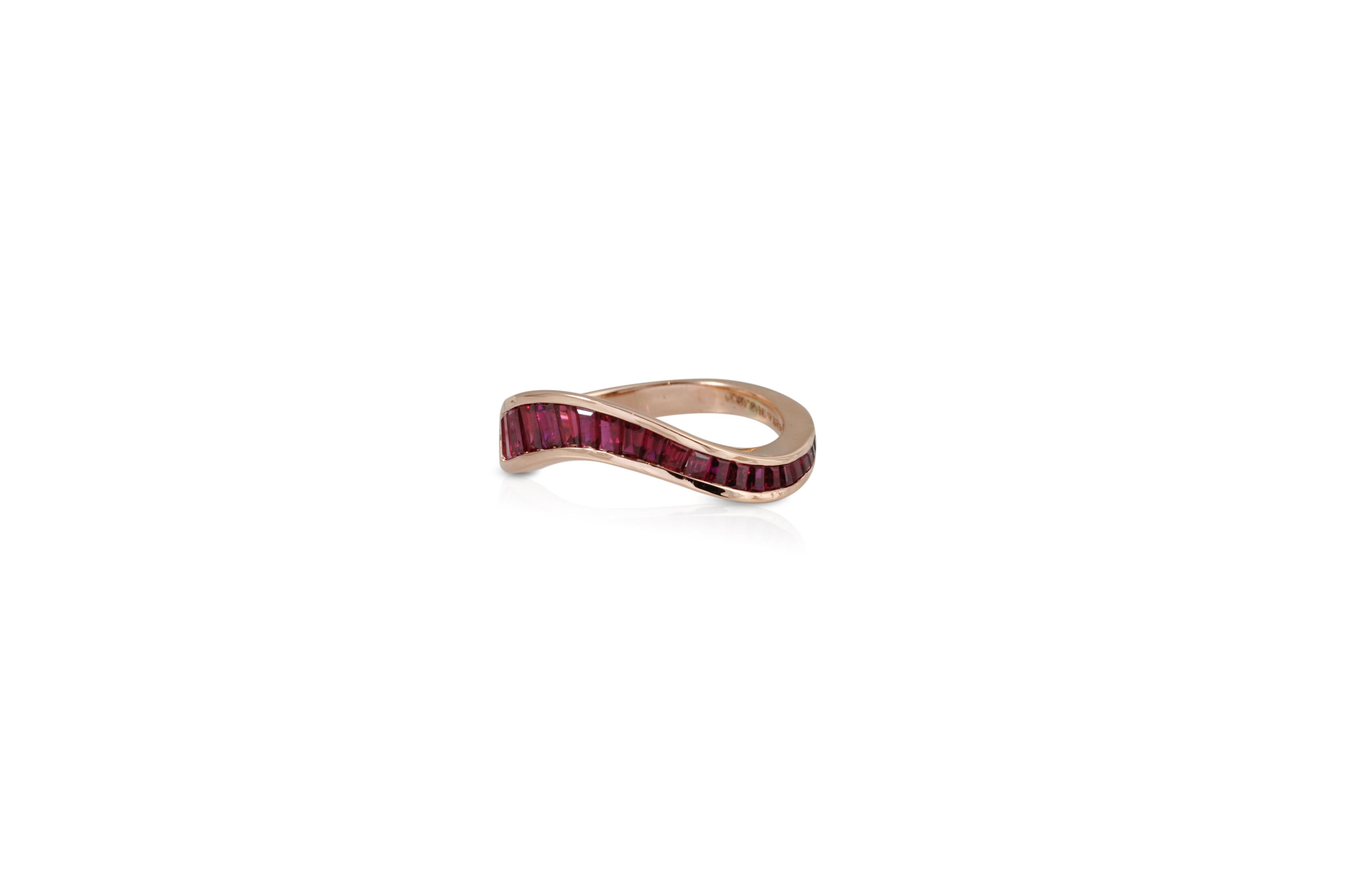 Taglio baguette Talay Flow Ruby Baguette Ring 18K Gold in vendita