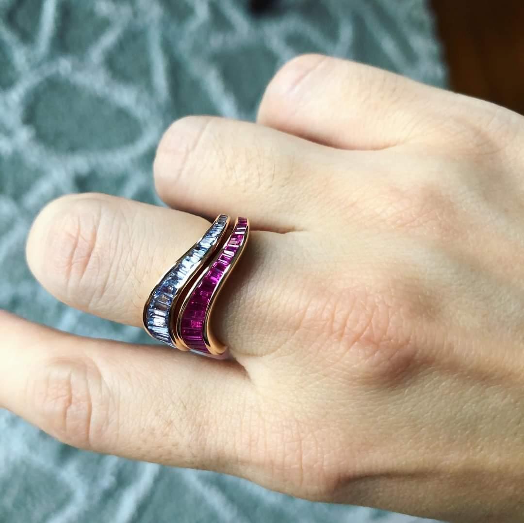 da uomo o donna Talay Flow Ruby Baguette Ring 18K Gold in vendita