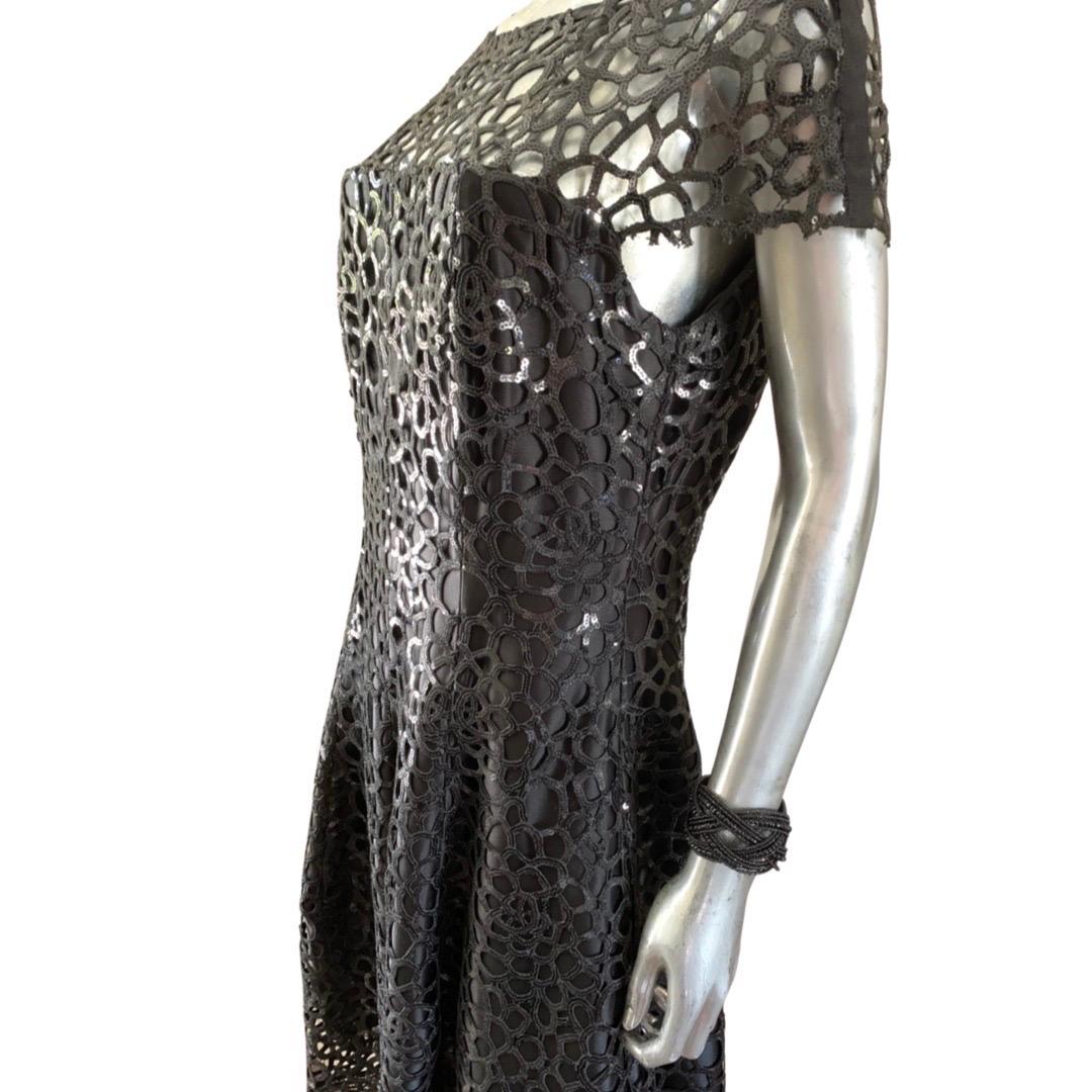 Talbot Runhof Vestido de lentejuelas de encaje de guipur negro propiedad de famosos, Raro. Talla 10 en venta 7