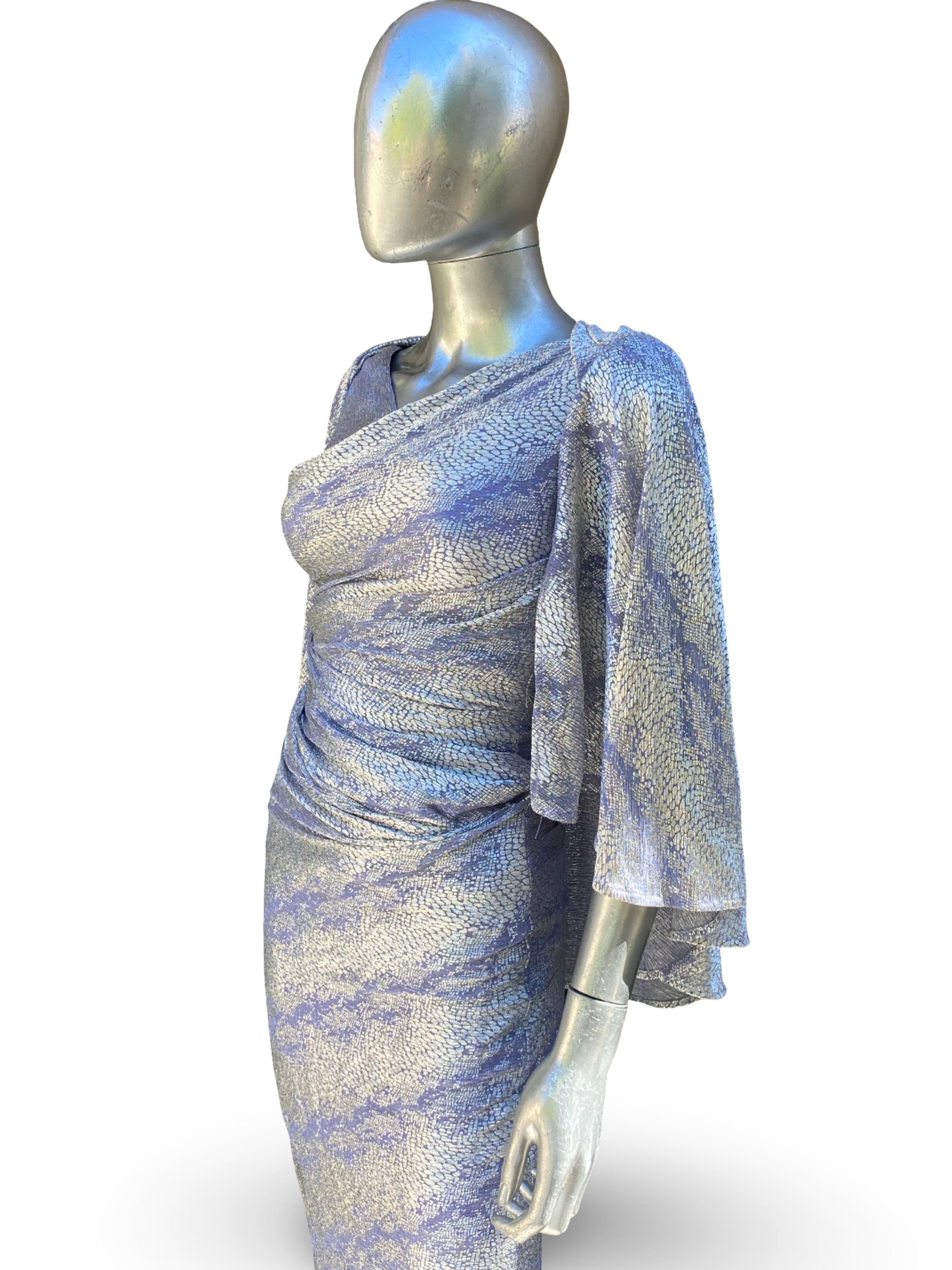 Talbot Runhof Chic Reptile Silver and Lilac Metallic Knit Cape Back Dress Sz 2 en vente 7