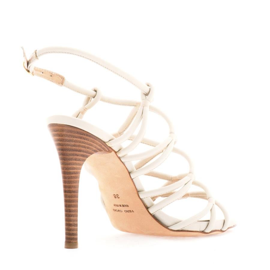 Crossed leather Heel height 11 cm (4.3 inches)
