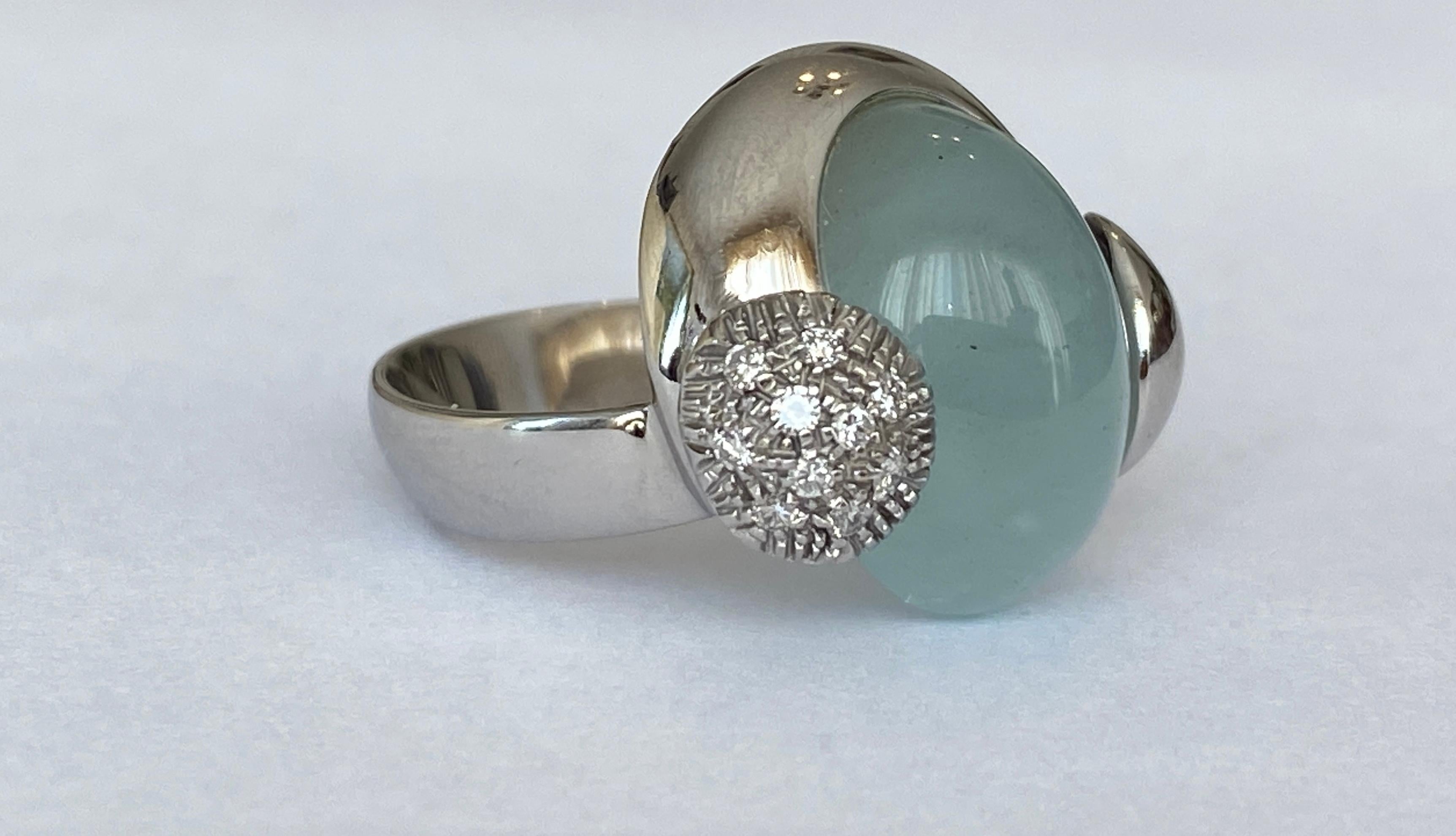 Cabochon Talento Italiano designer 18 KT white gold ring with aquamarine and diamonds For Sale
