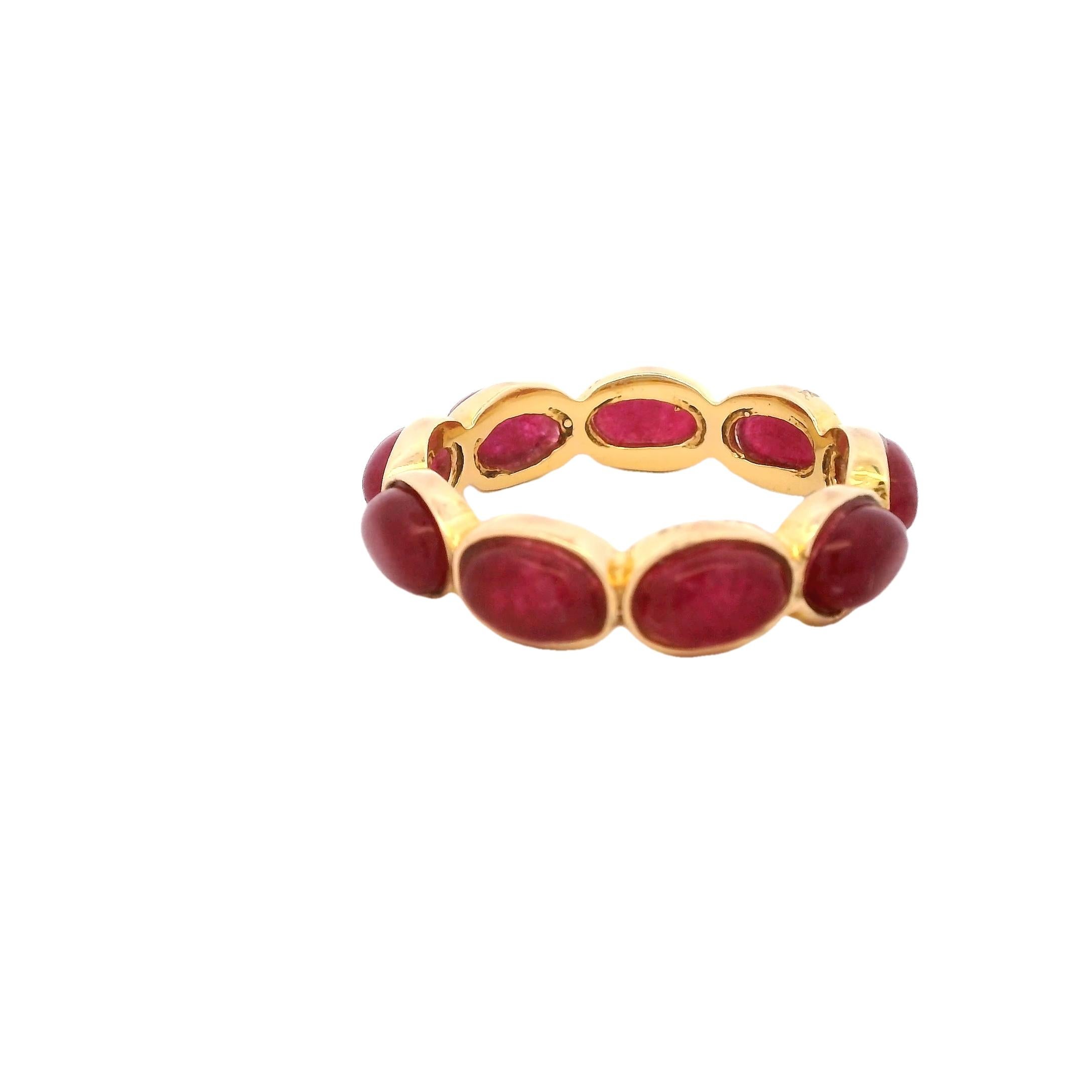 Women's or Men's Talia Jade 3 Carat Cabochon Ruby Eternity Band Ring in 14K Yellow Gold For Sale