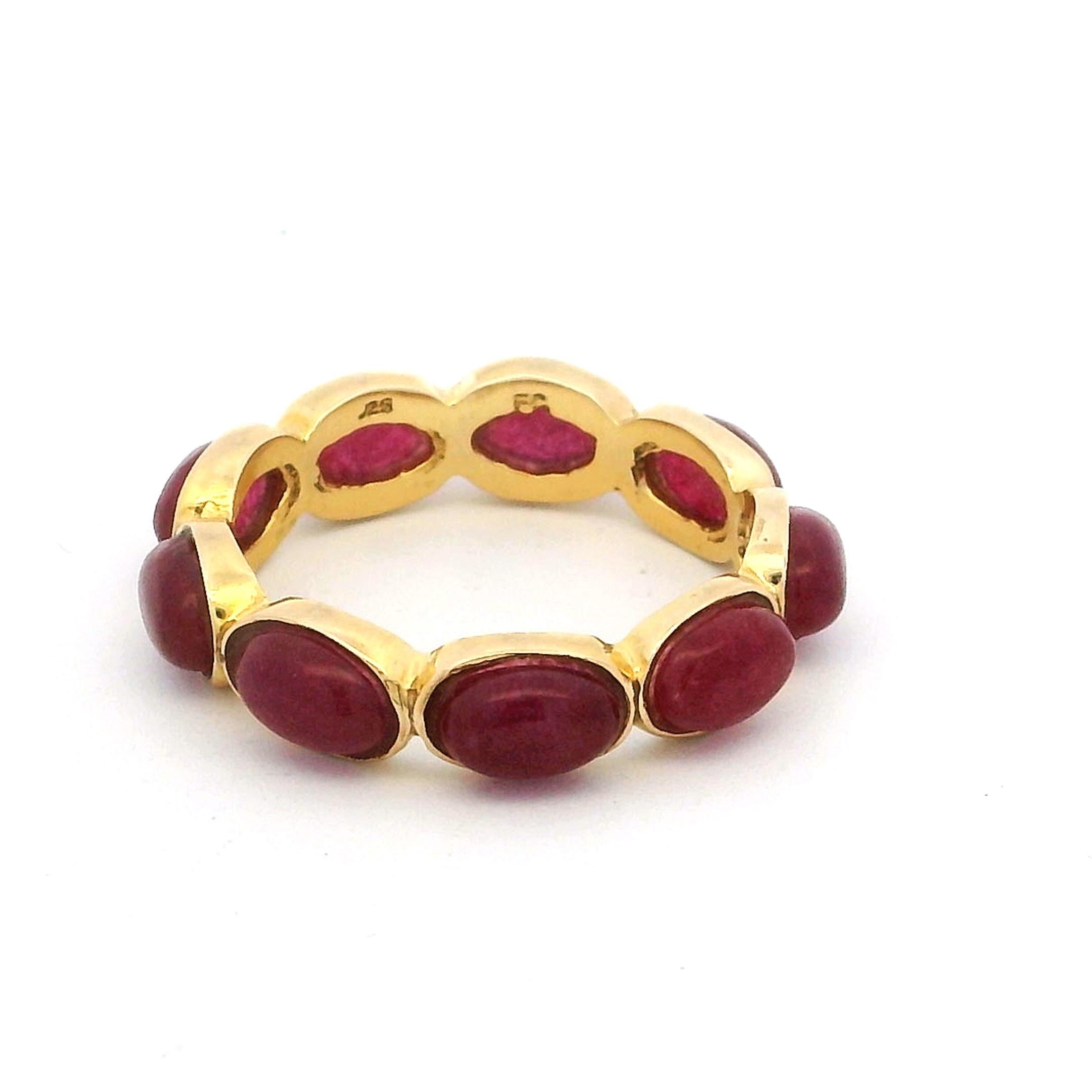Anillo eterno de oro amarillo de 14 quilates con cabujón de rubí Talia Jade de 3 quilates en venta 1