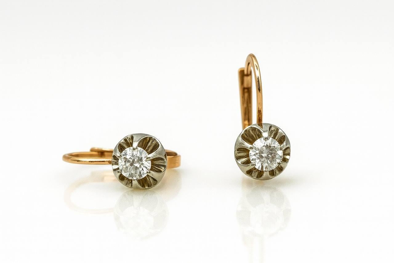 boucles d'oreilles en or blanc et rose Art déco 1940 (Approx. 1.10 ct) Excellent état - En vente à Firenze, FI