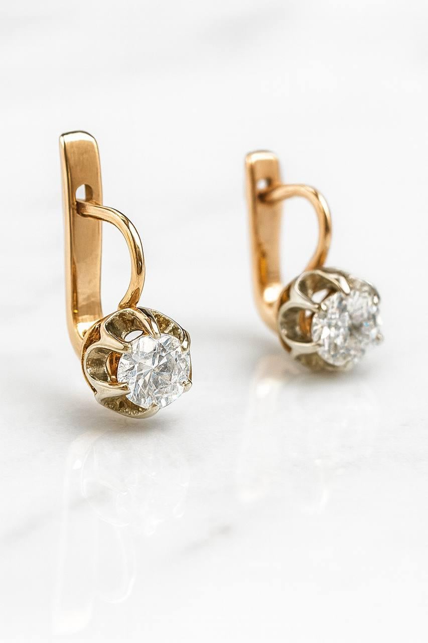 boucles d'oreilles en or blanc et rose Art déco 1940 (Approx. 1.10 ct) Unisexe en vente