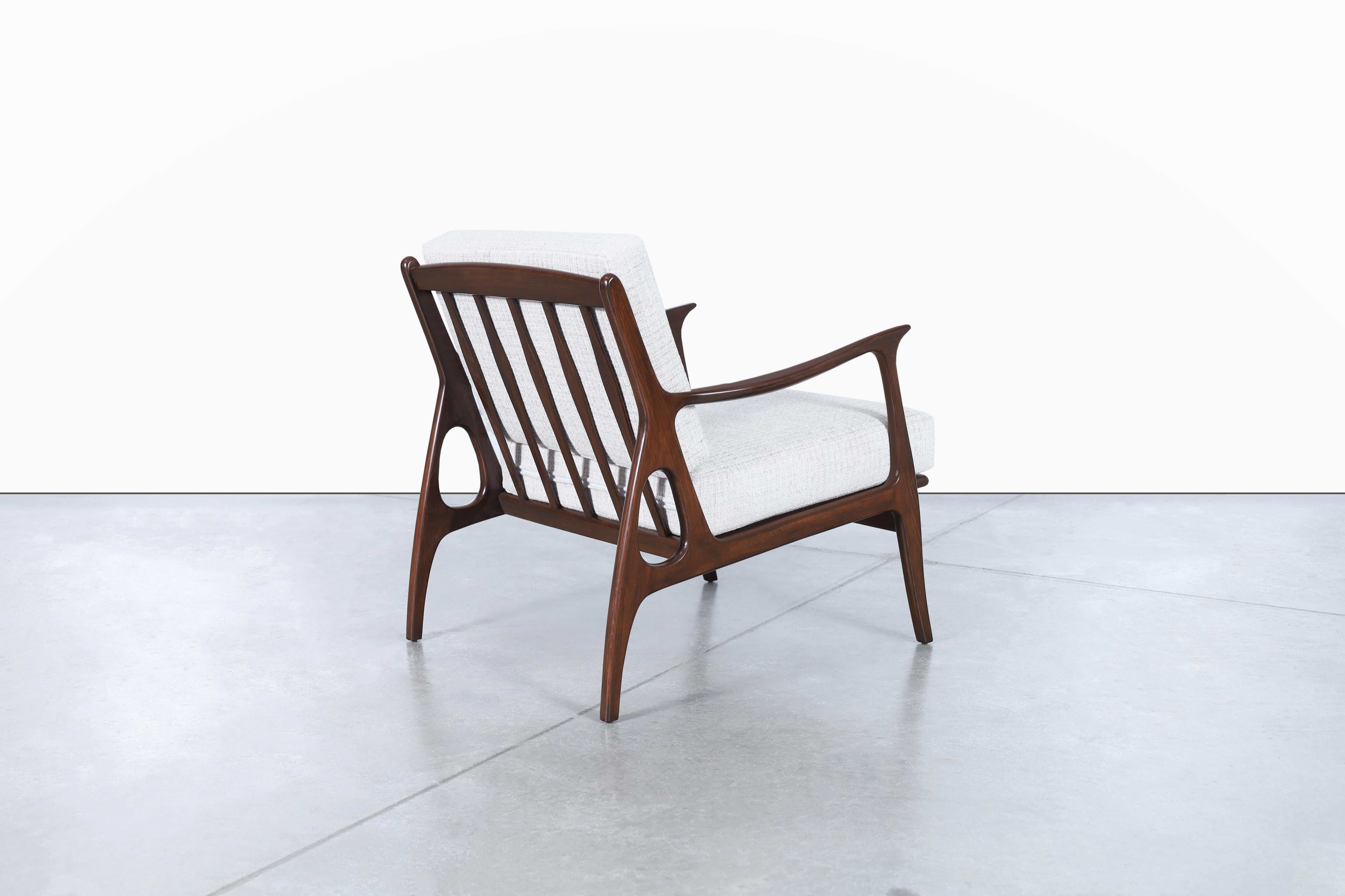 Italian Sculptural Walnut Lounge Chair 4
