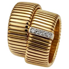 bague à anneaux en or jaune avec diamants taillés en brillant