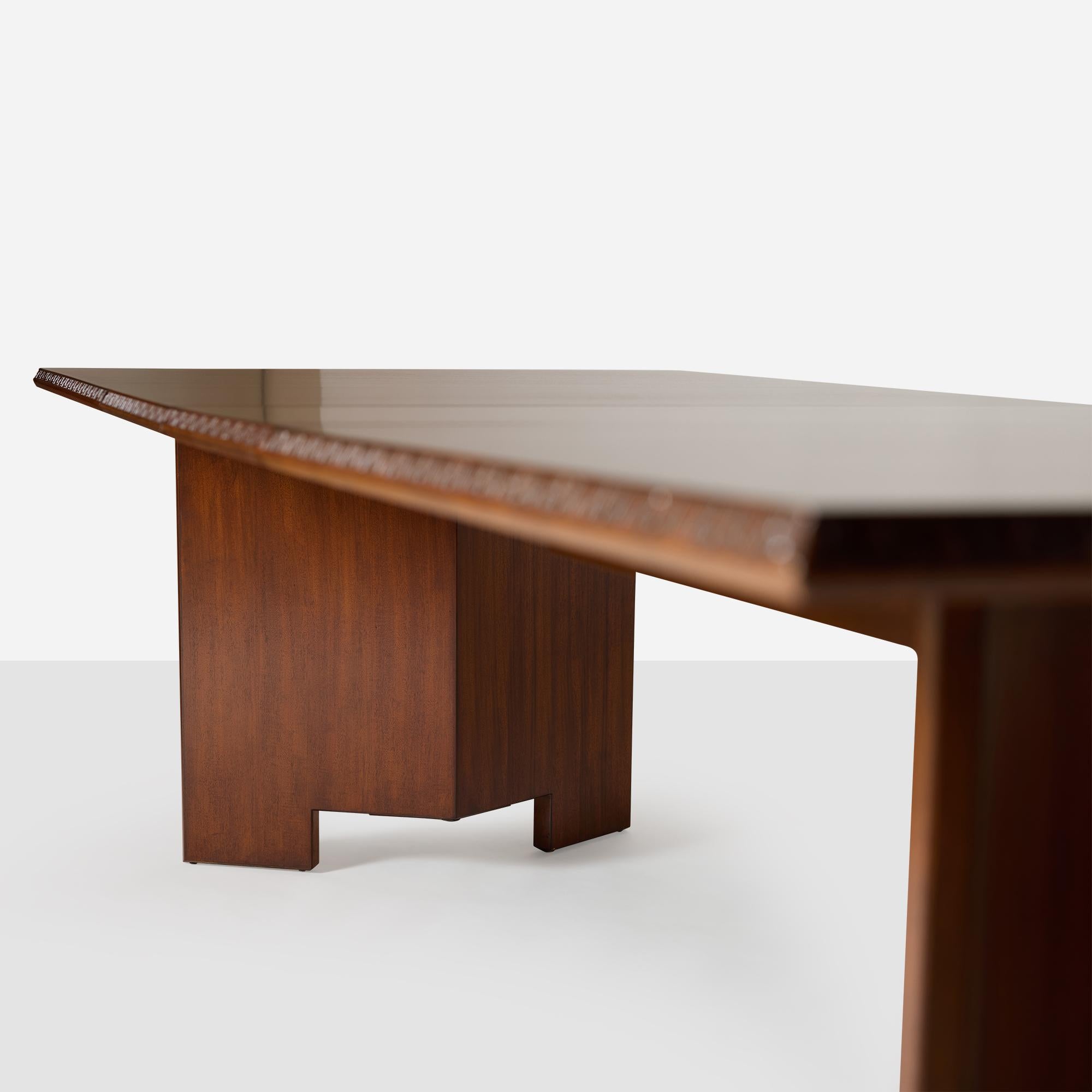 Acajou Table à manger Taliesin de Frank Lloyd Wright pour Heritage-Henredon en vente