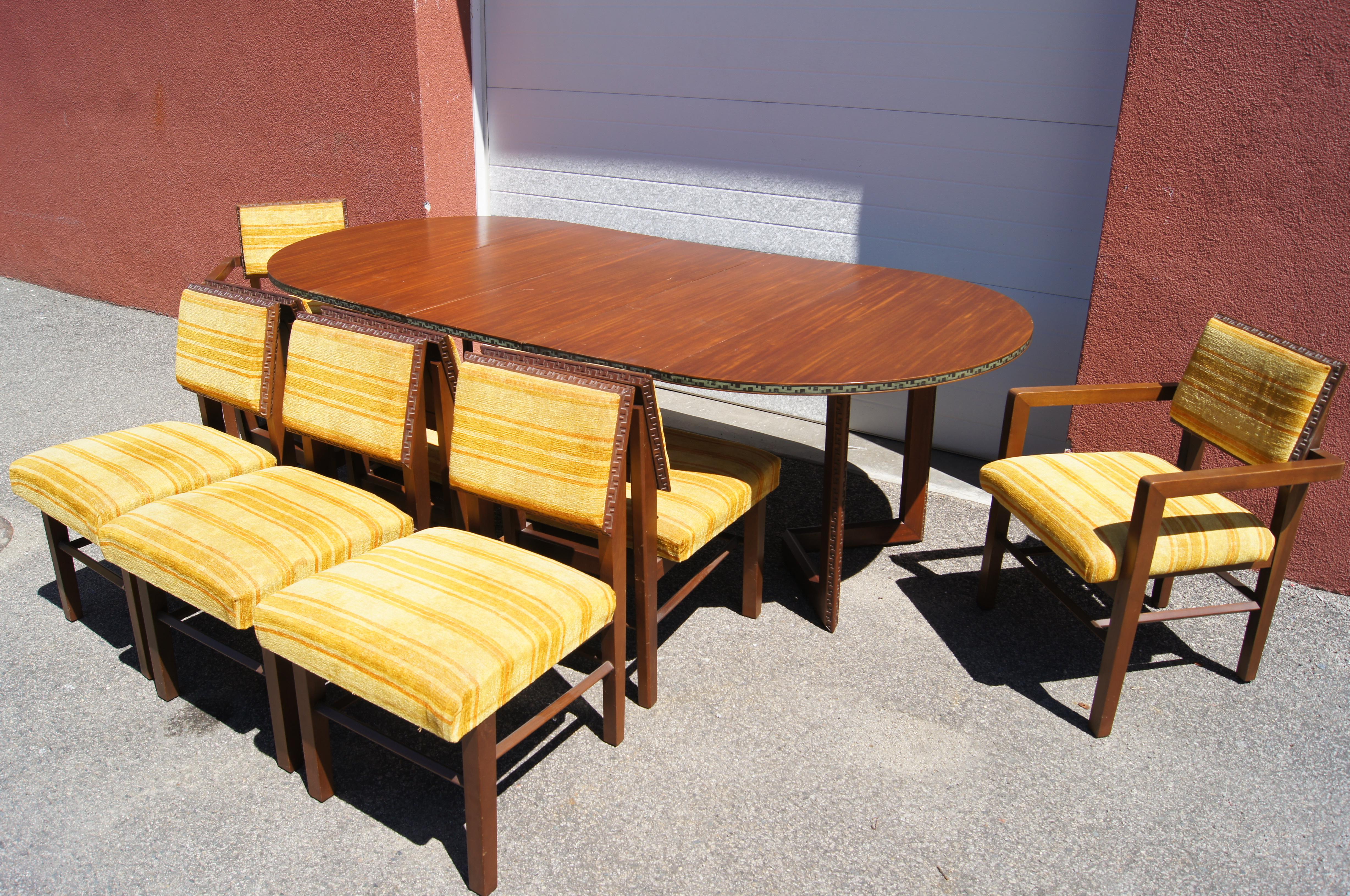Taliesin Dining Table & Eight Chairs by Frank Lloyd Wright for Heritage-Henredon For Sale 3