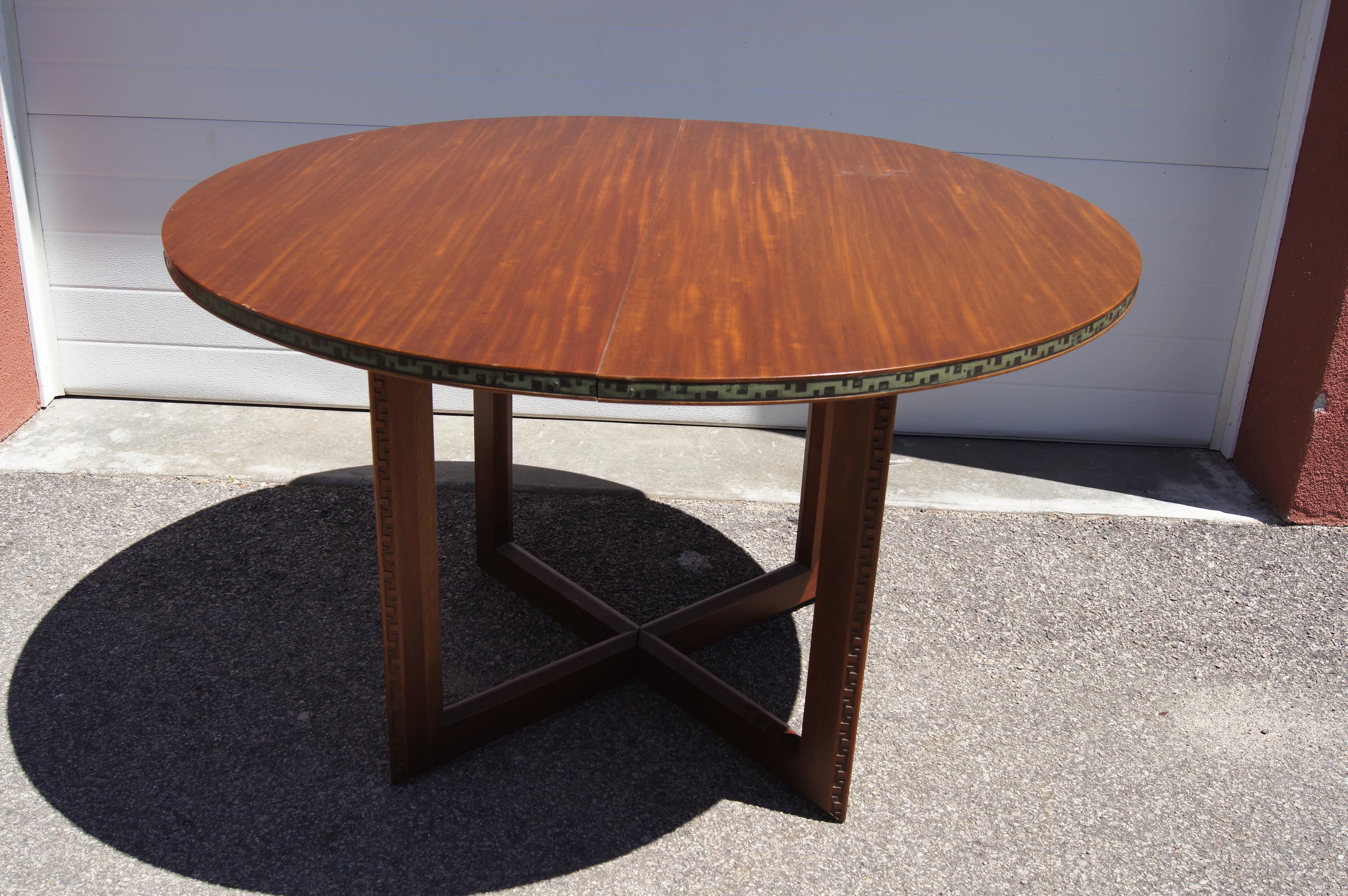 Mid-20th Century Taliesin Dining Table & Eight Chairs by Frank Lloyd Wright for Heritage-Henredon