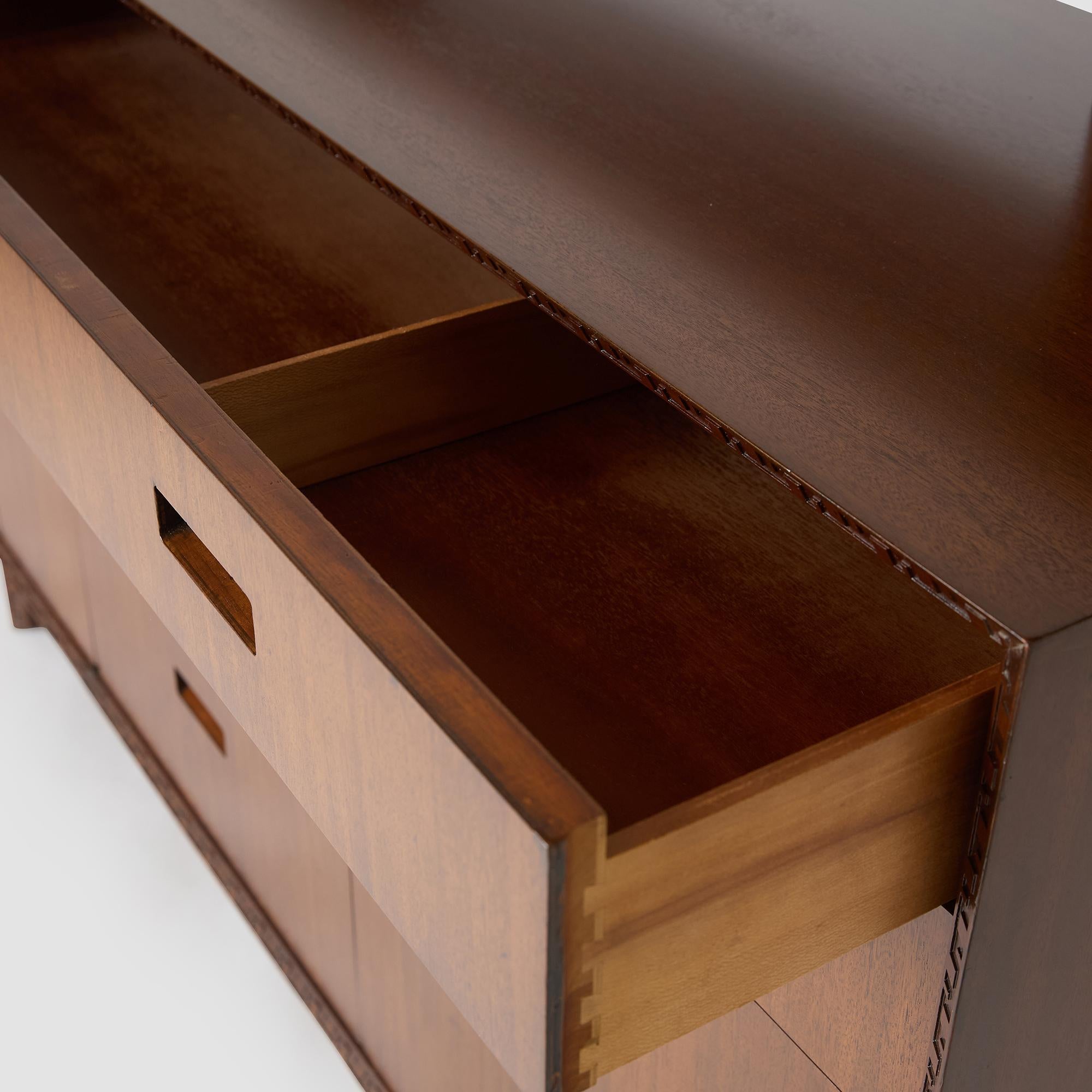 Credenza Taliesin in mogano di Frank Lloyd Wright in vendita 7