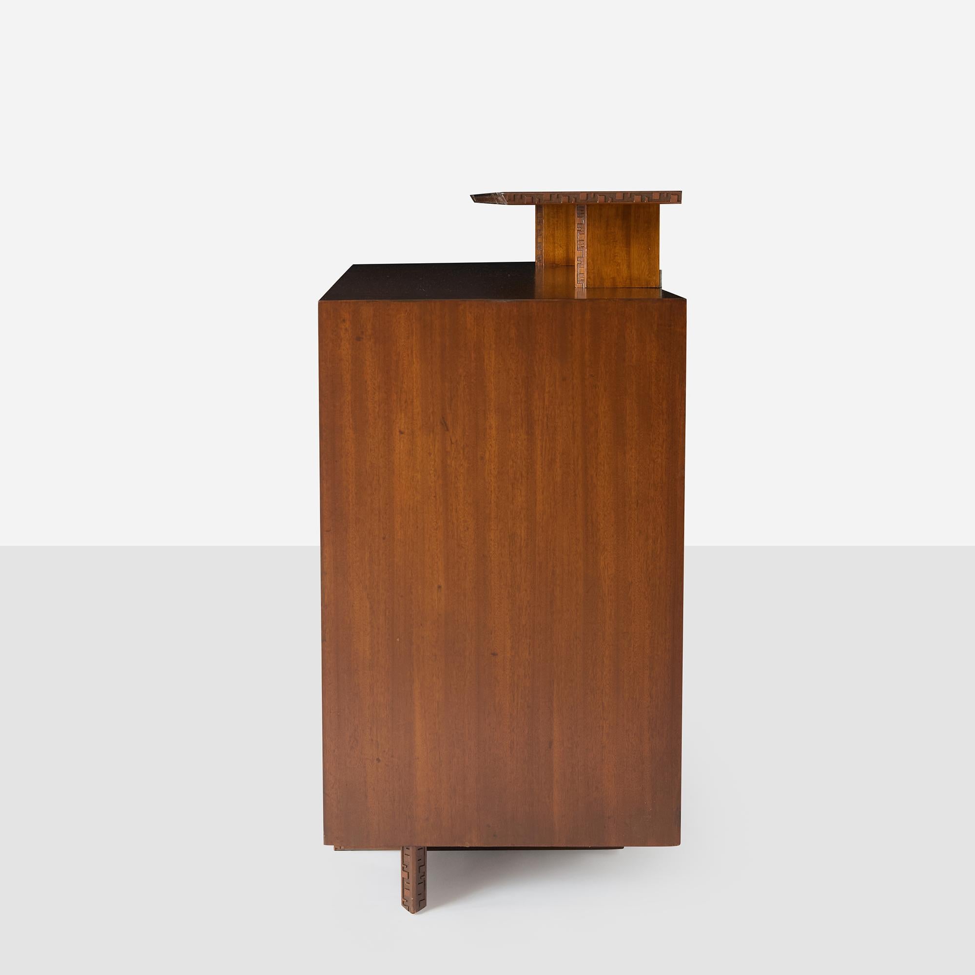Credenza Taliesin in mogano di Frank Lloyd Wright In condizioni buone in vendita a San Francisco, CA
