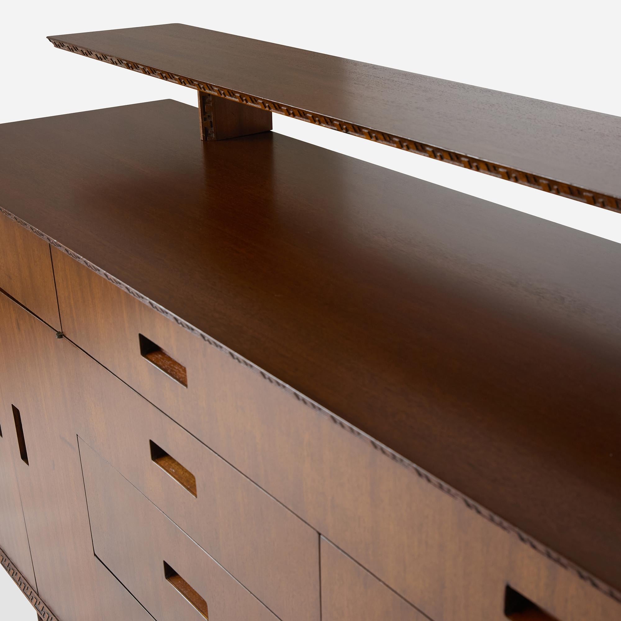 Credenza Taliesin in mogano di Frank Lloyd Wright in vendita 1