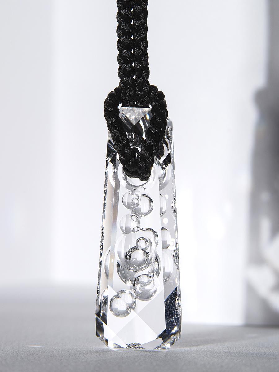 Taille mixte Talisman VII Pendentif Cristal de roche sculpté Amulette Quartz naturel en vente