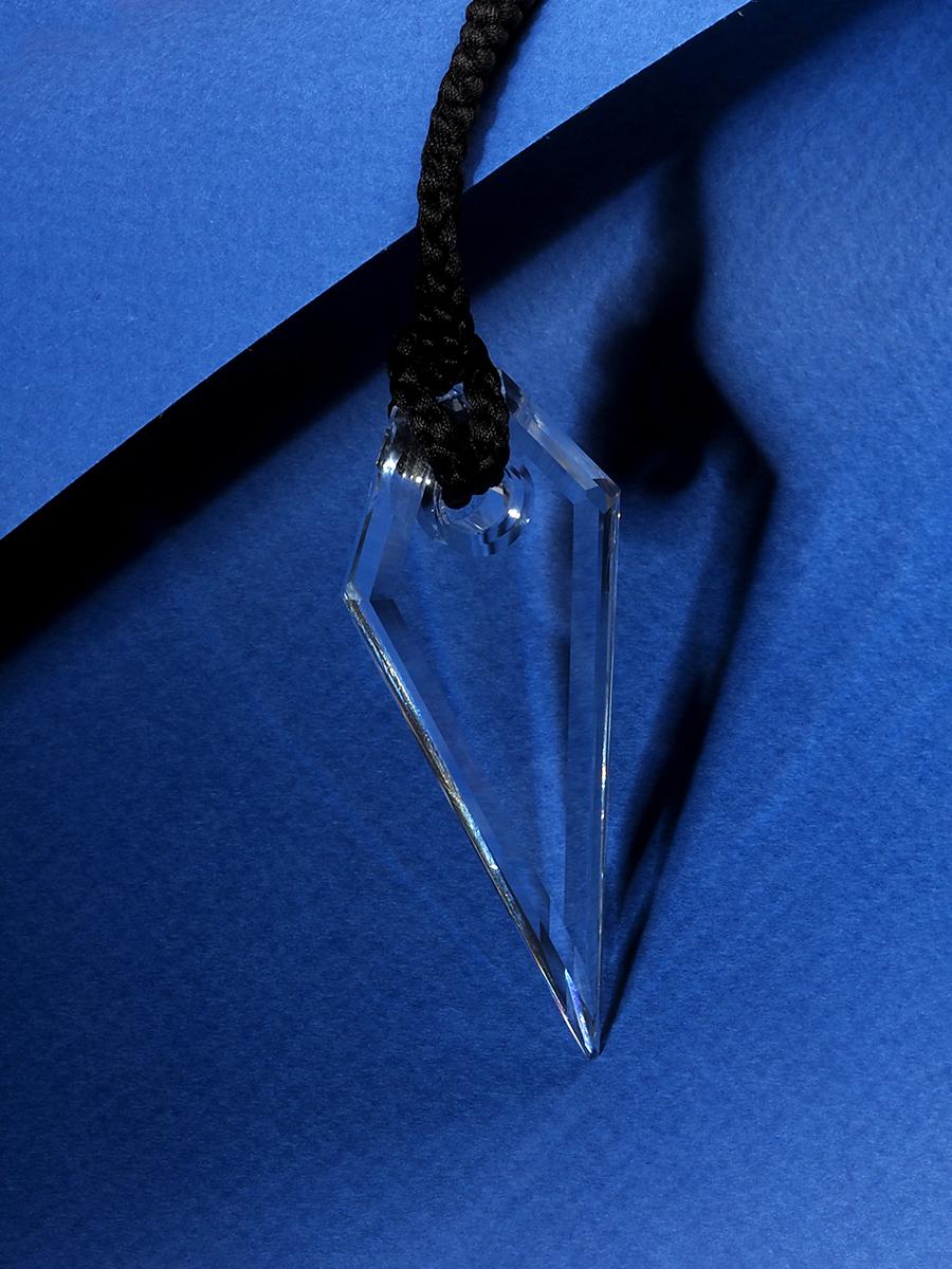 Talisman III Carved Bergkristall Anhänger Healing Edelstein Magie Schmuck Halskette im Angebot 4